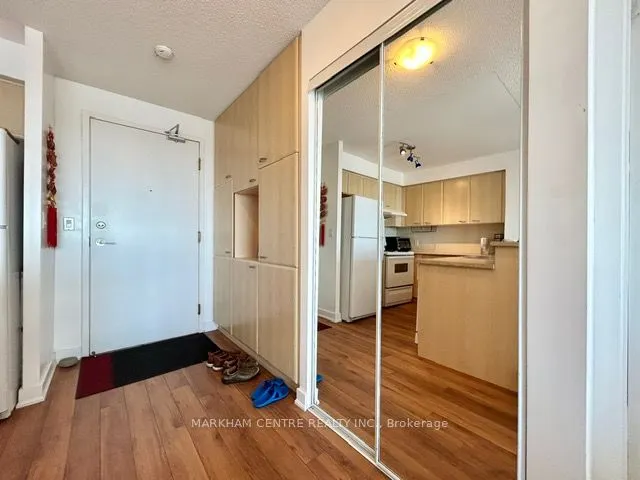 36 Lee Centre Drive, #2707