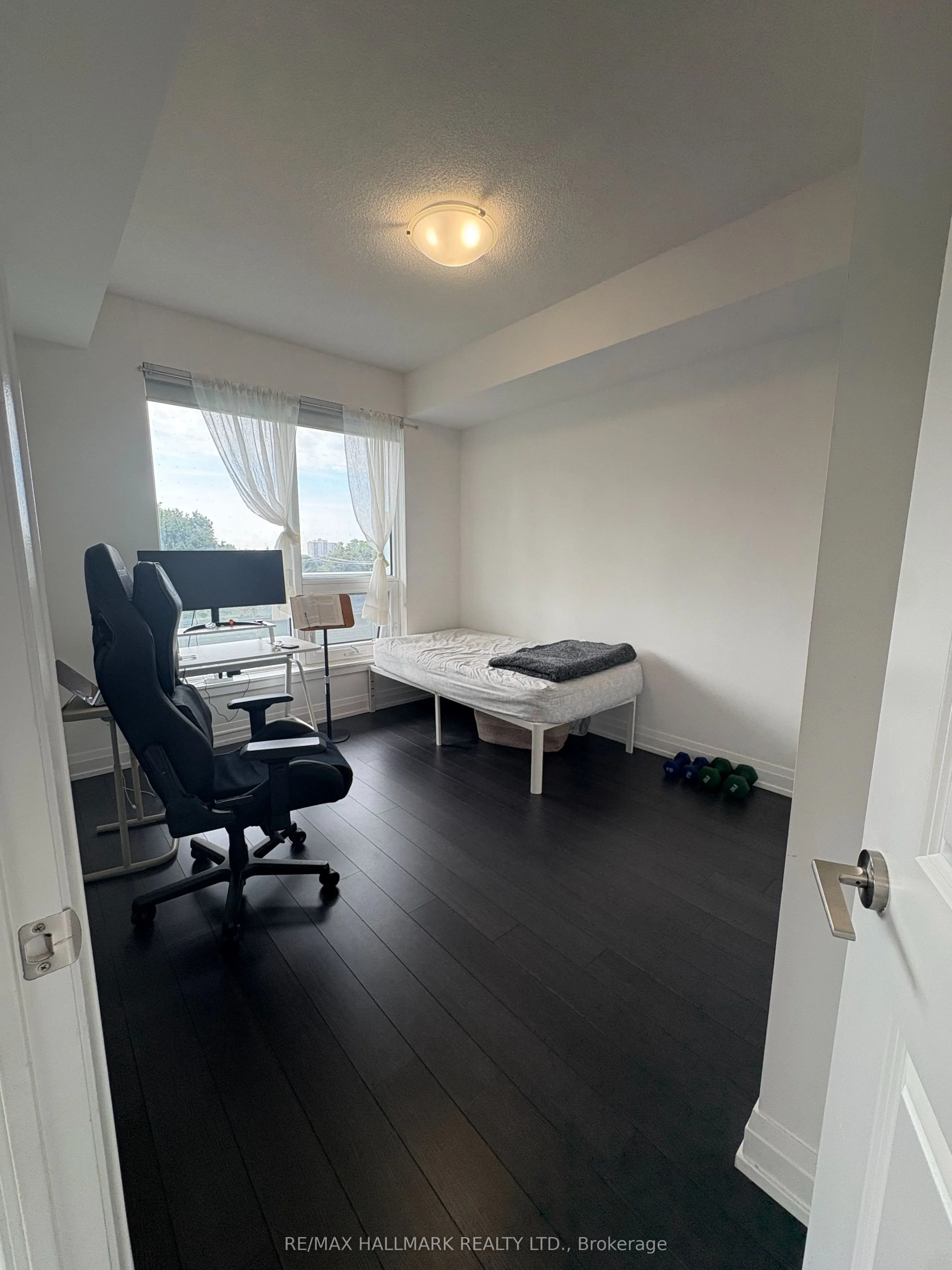 3121 Sheppard Avenue E, #303