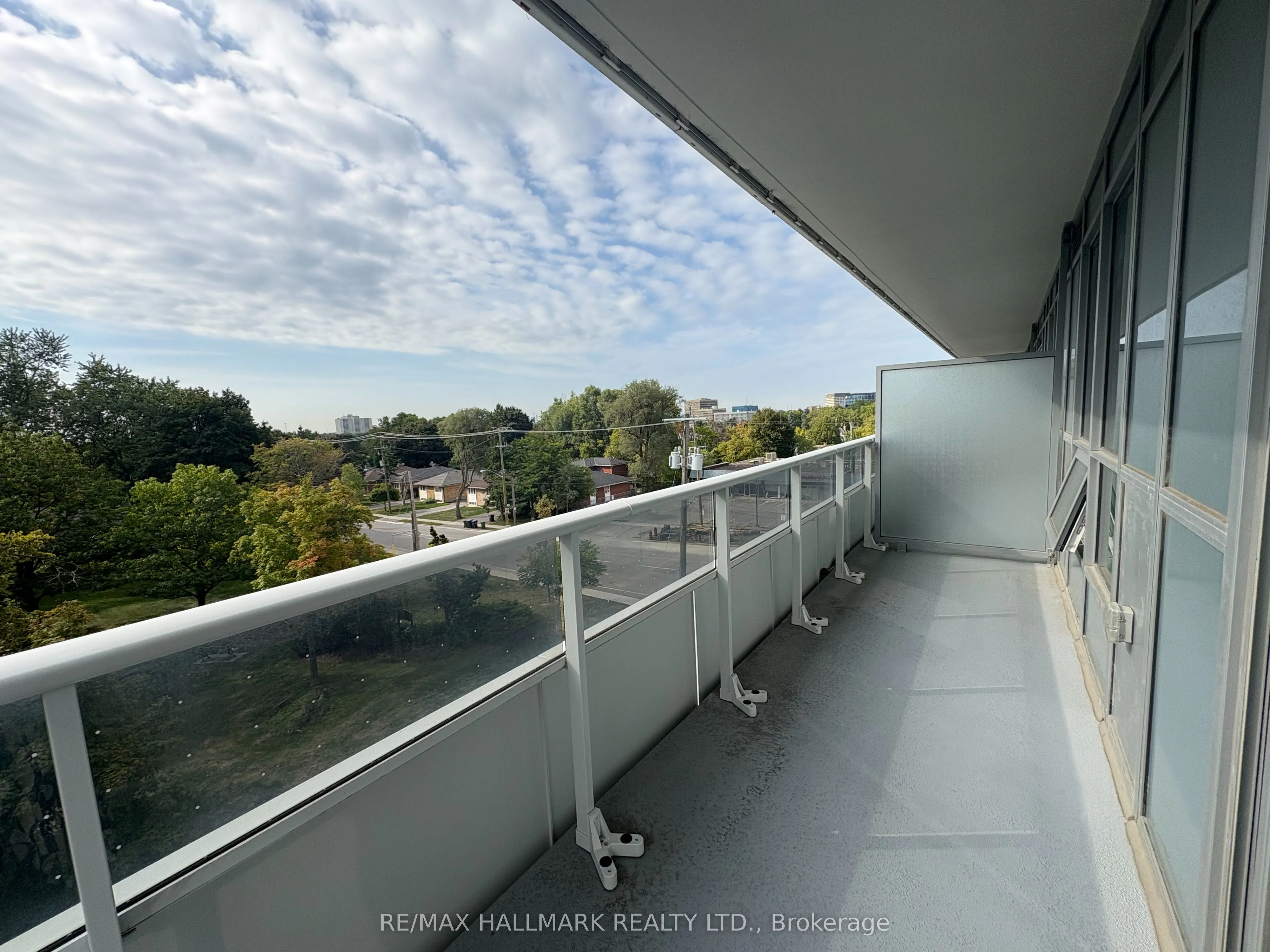 3121 Sheppard Avenue E, #303