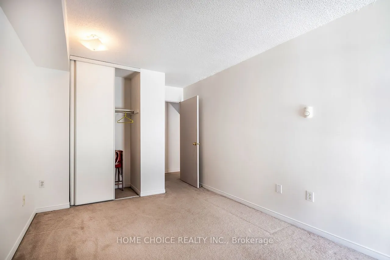 454 Centre Street, #412