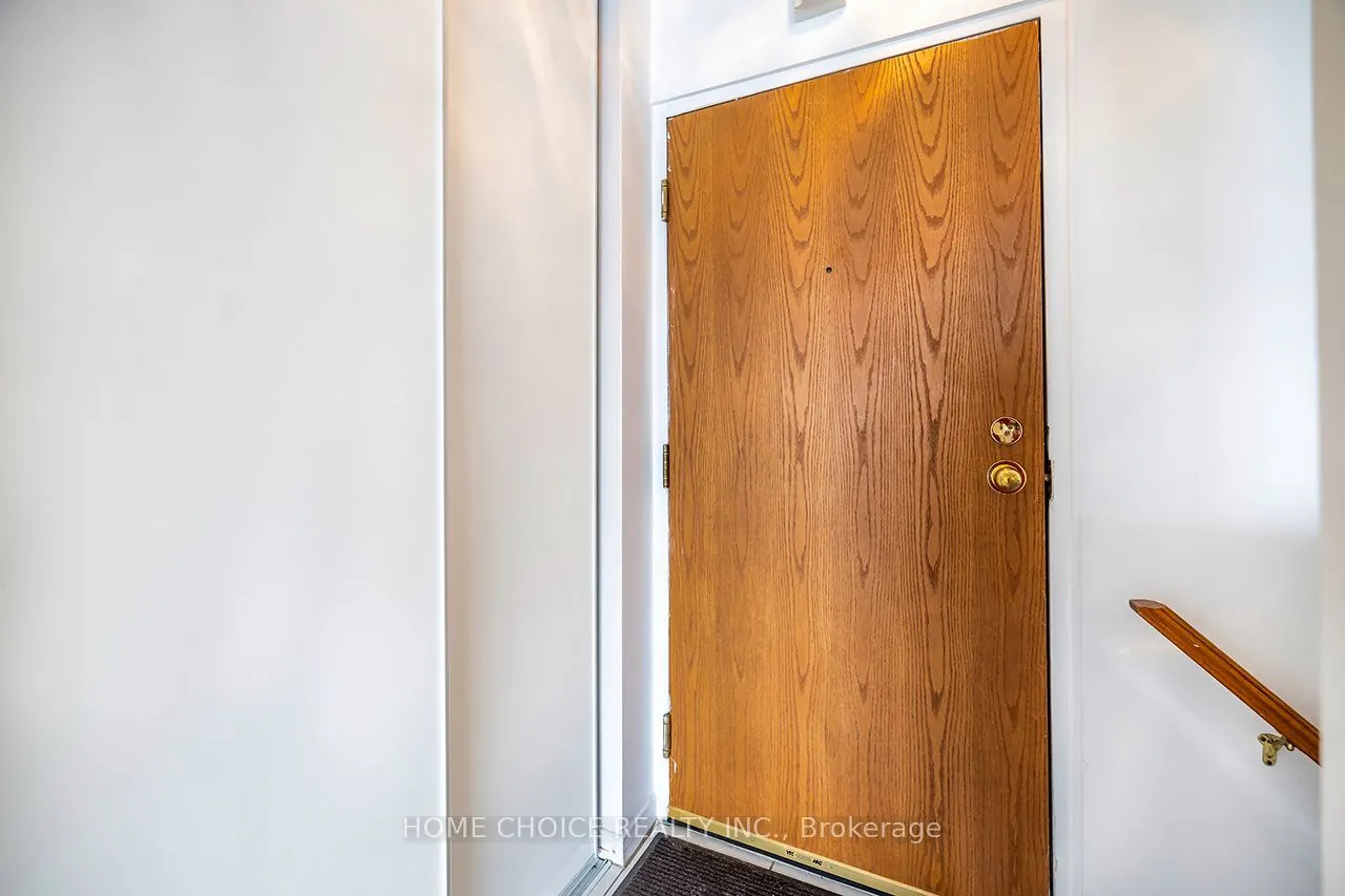 454 Centre Street, #412