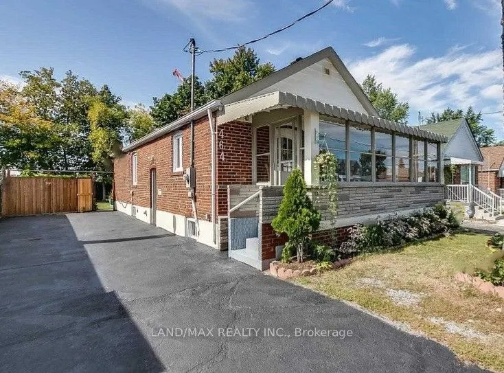 464 Warden Avenue