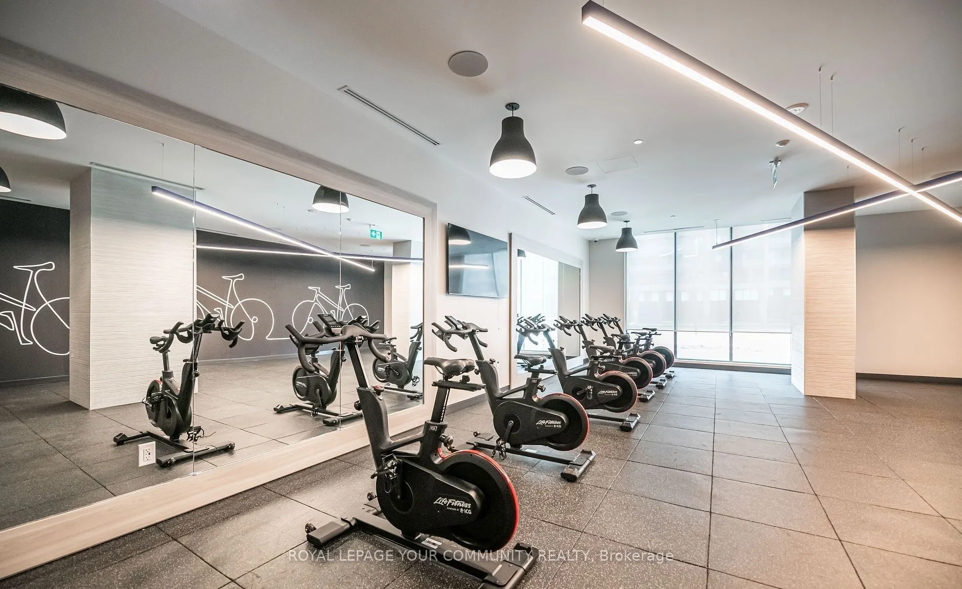 2545 Simcoe Street, #1032