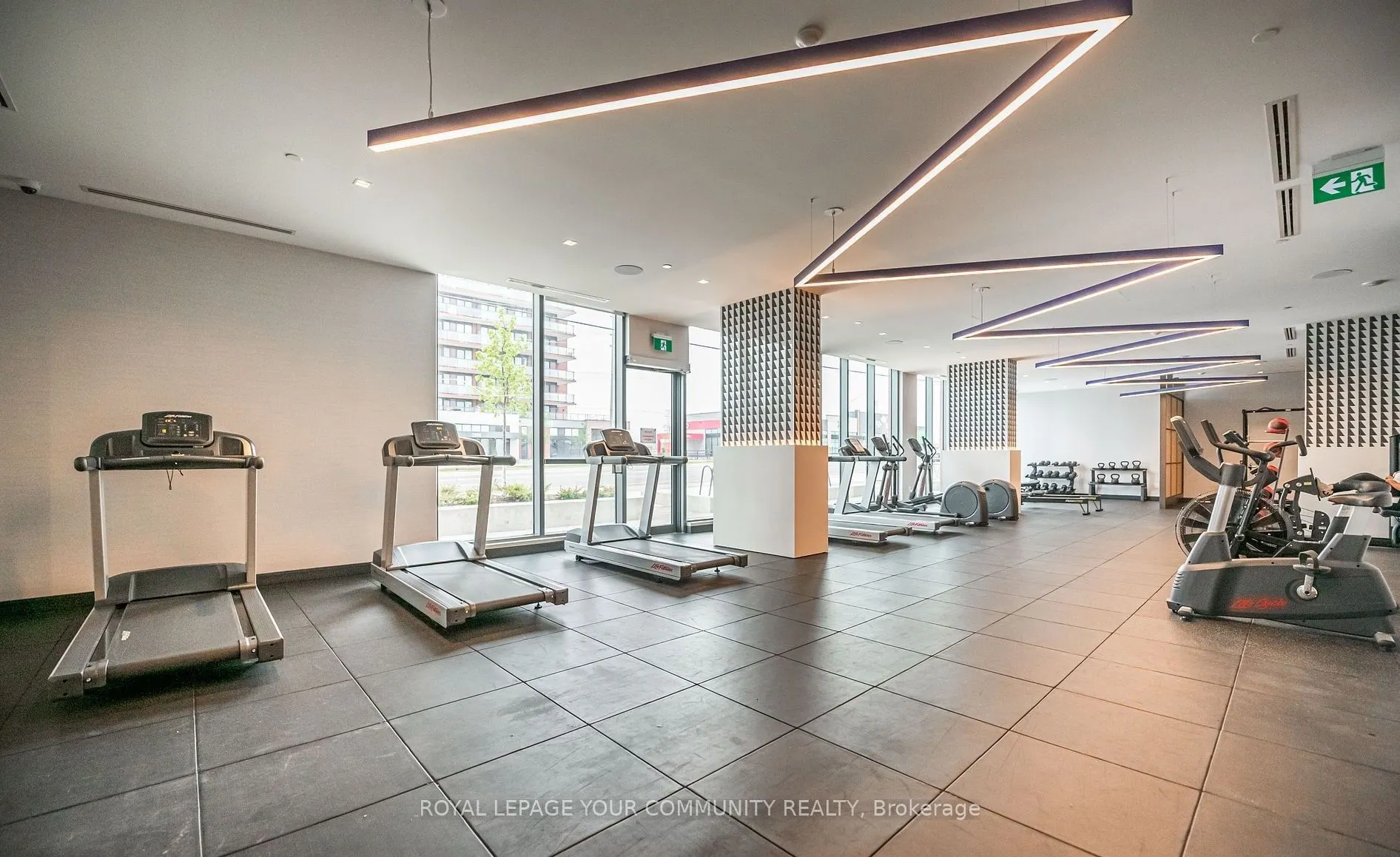 2545 Simcoe Street, #1032