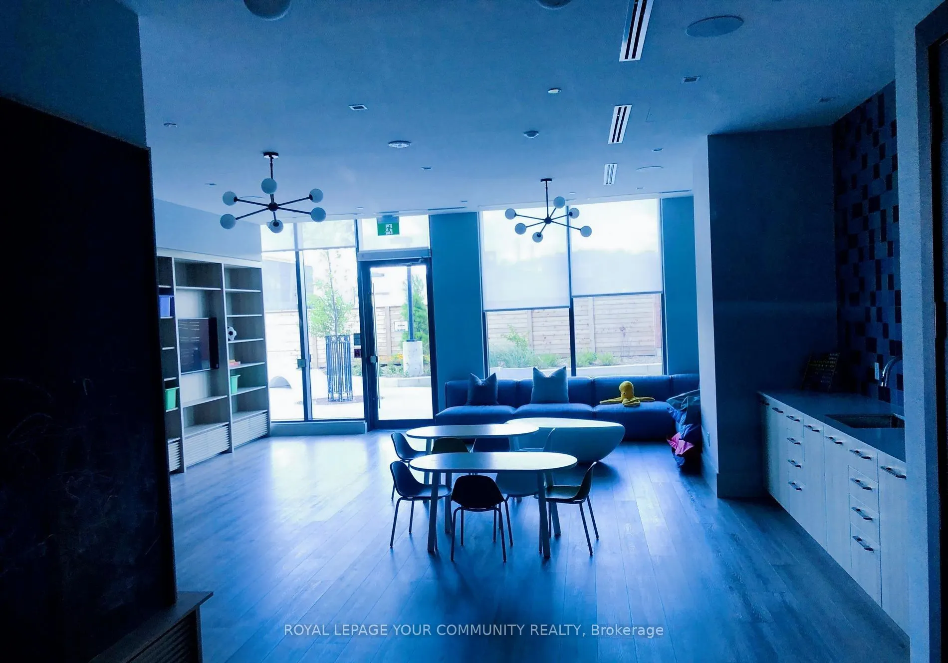 2545 Simcoe Street, #1032