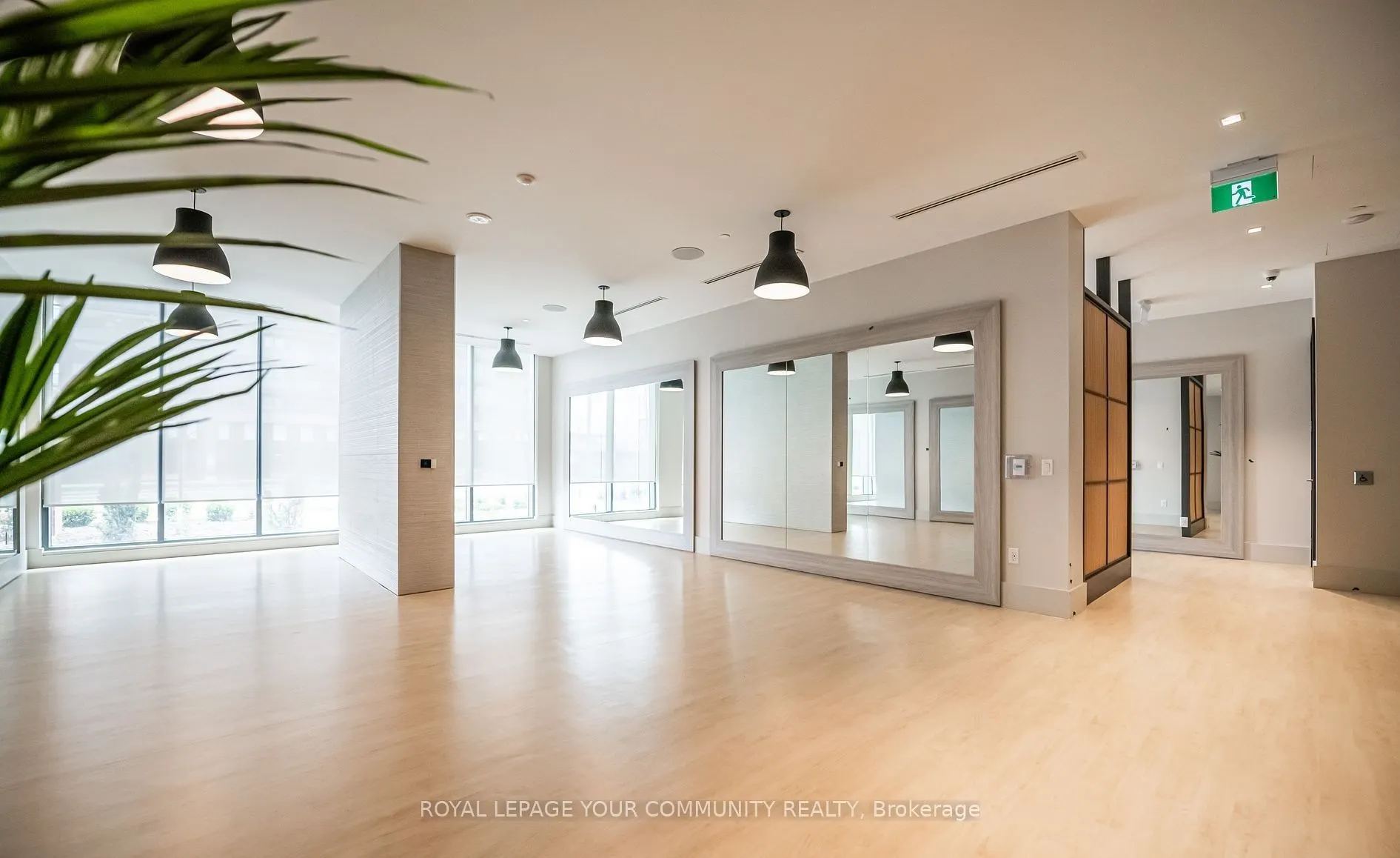 2545 Simcoe Street, #1032