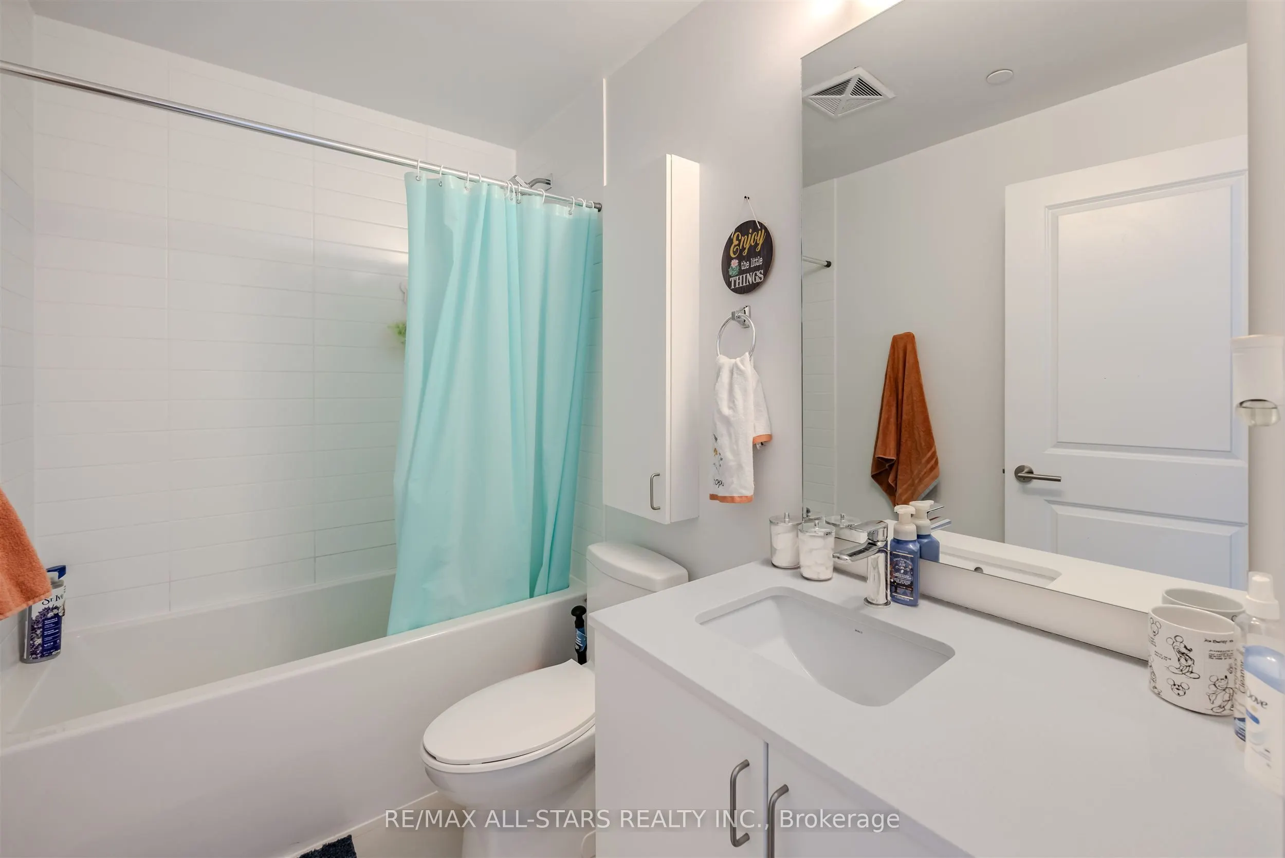 2799 kingston Road, #611