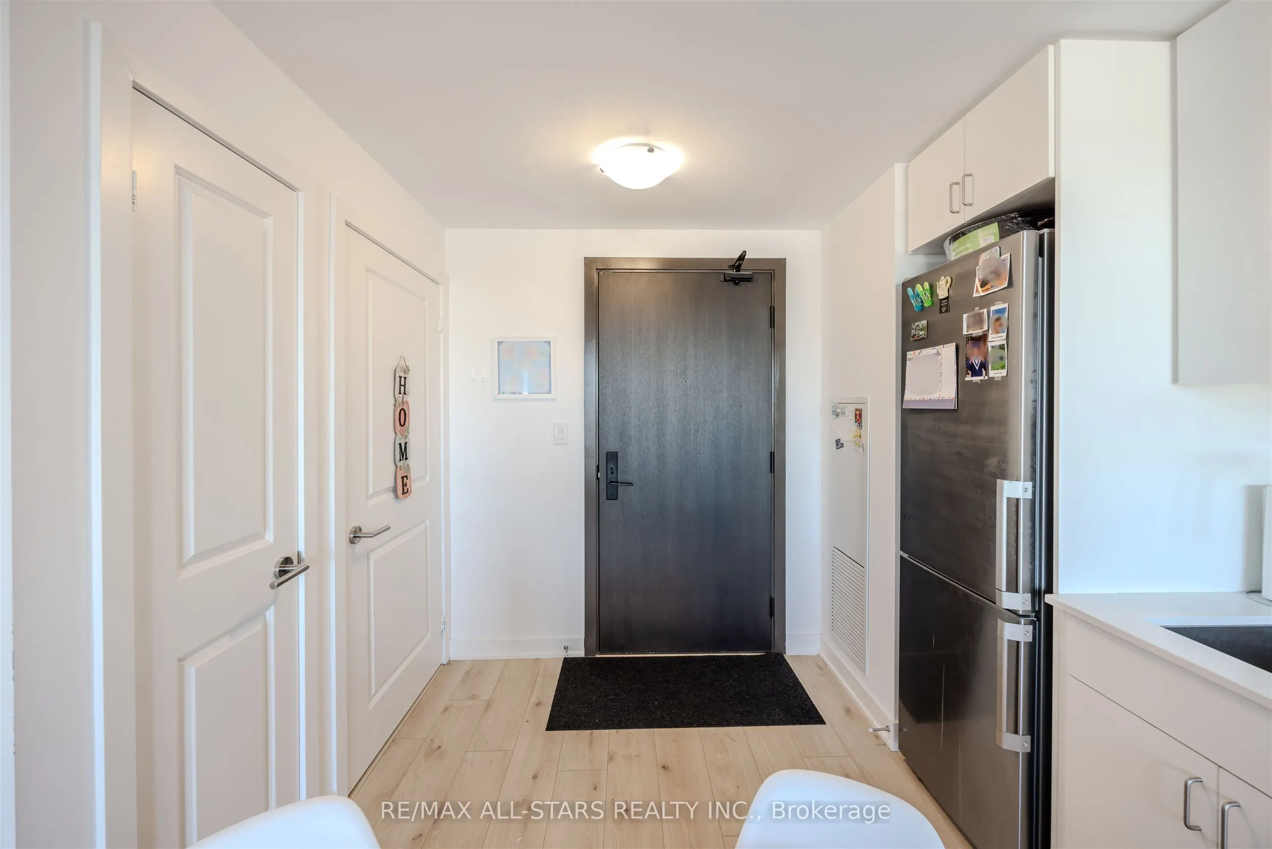 2799 kingston Road, #611