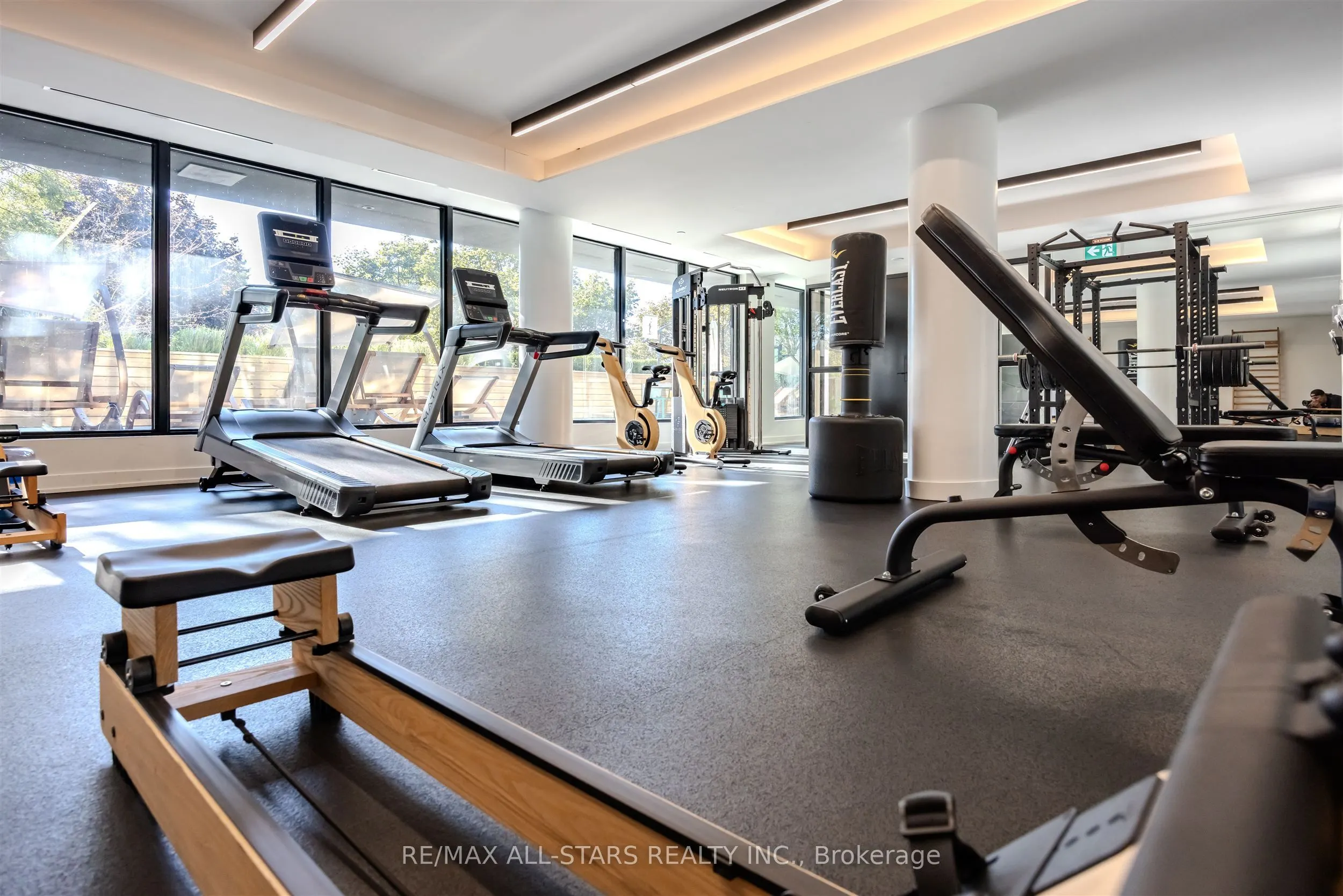 2799 kingston Road, #611