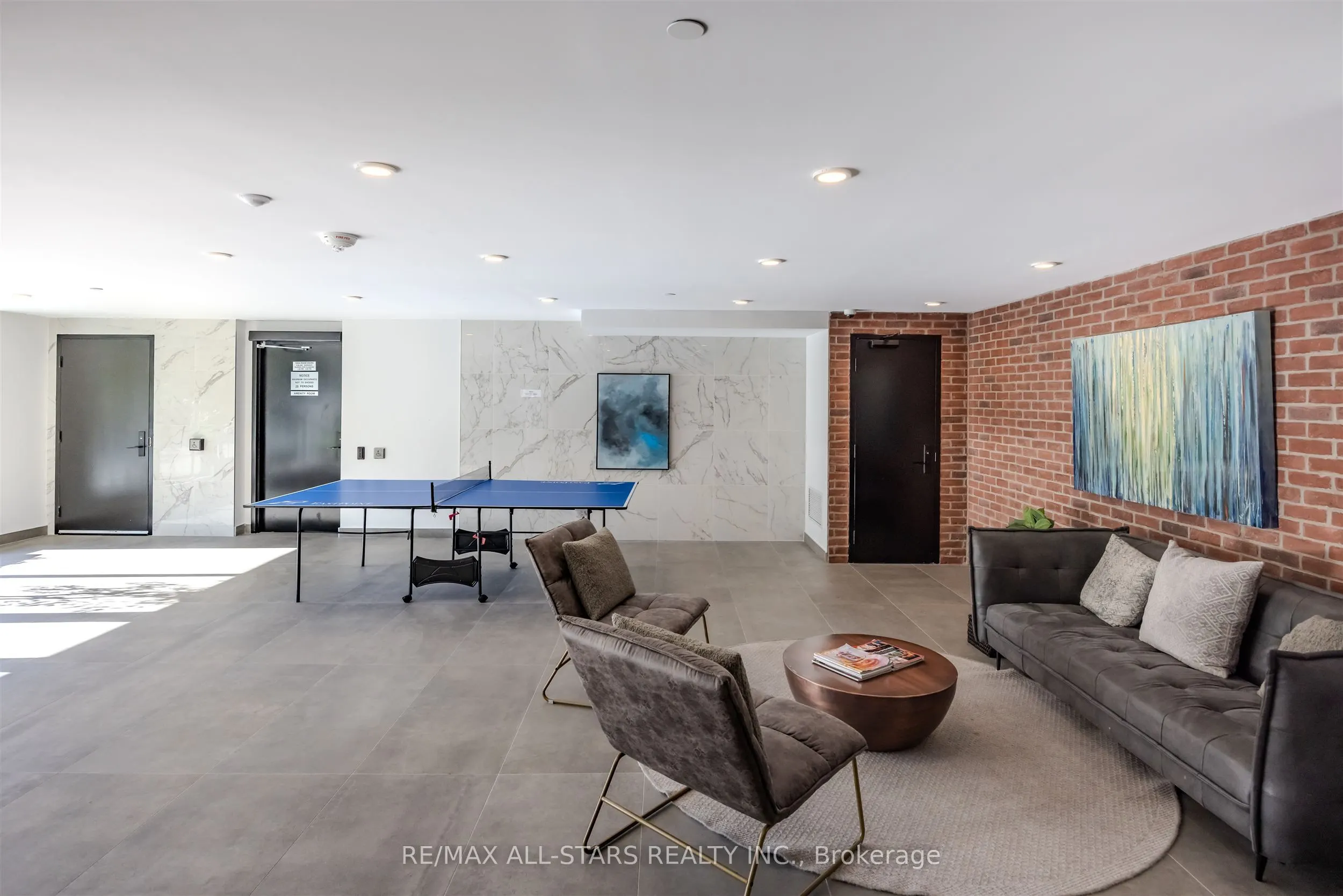 2799 kingston Road, #611