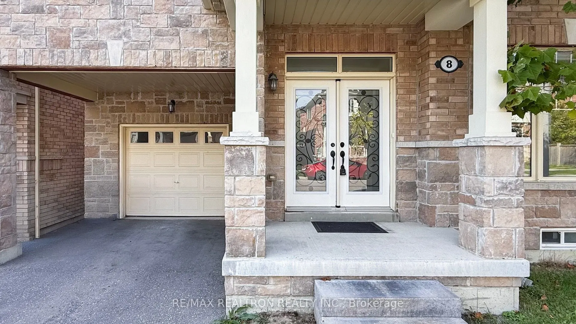 8 Culloden Court