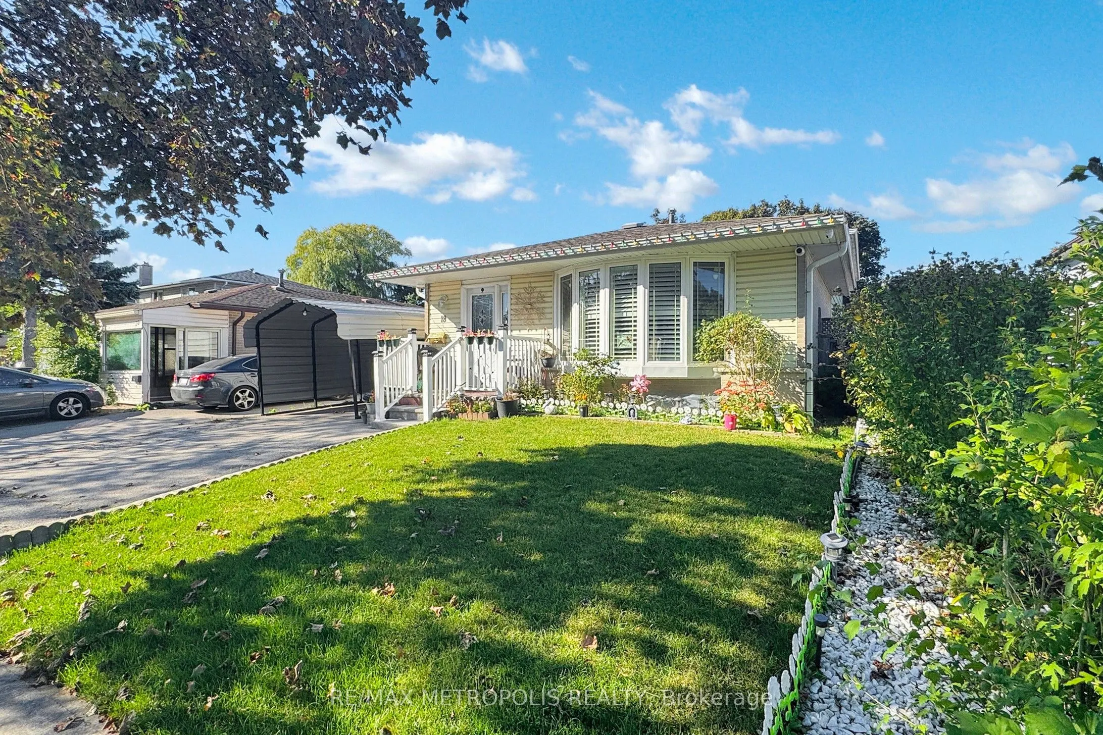 18 Hutcherson Square