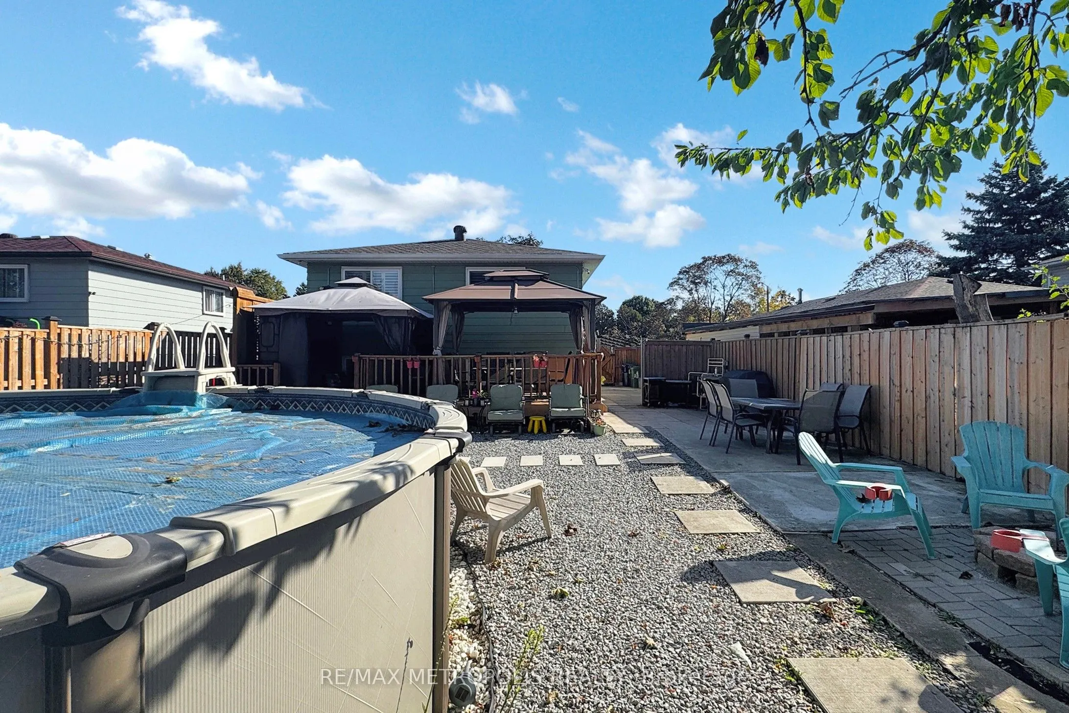 18 Hutcherson Square