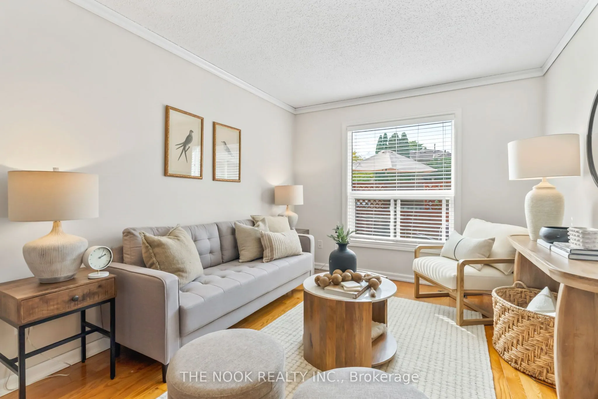 1090 Benton Crescent