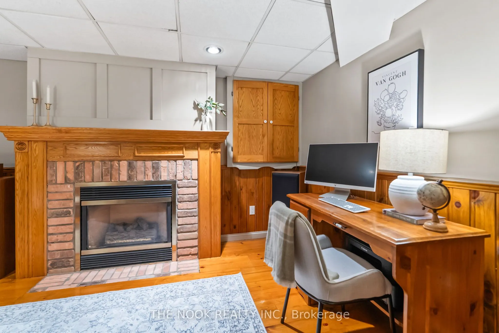 1090 Benton Crescent