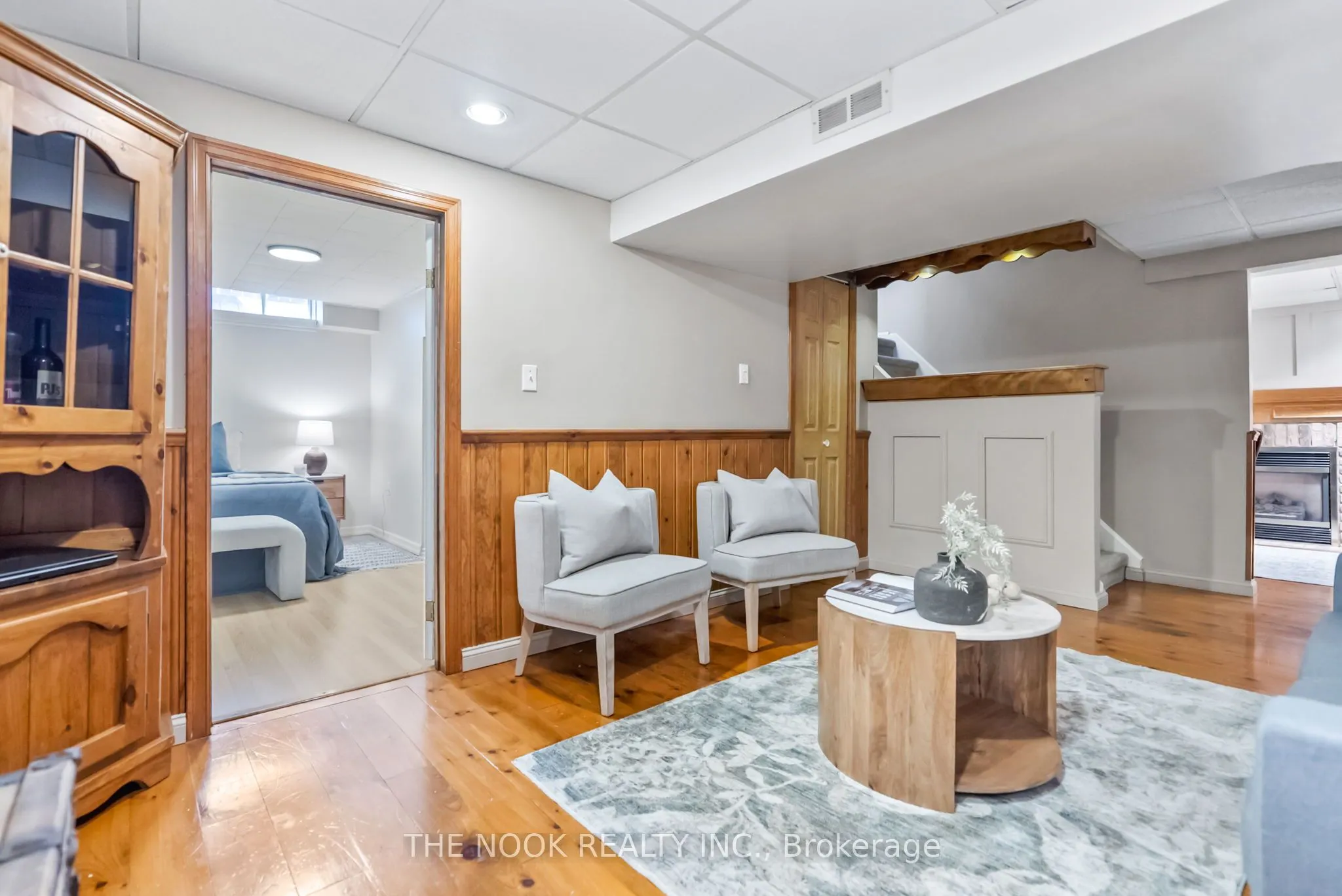 1090 Benton Crescent
