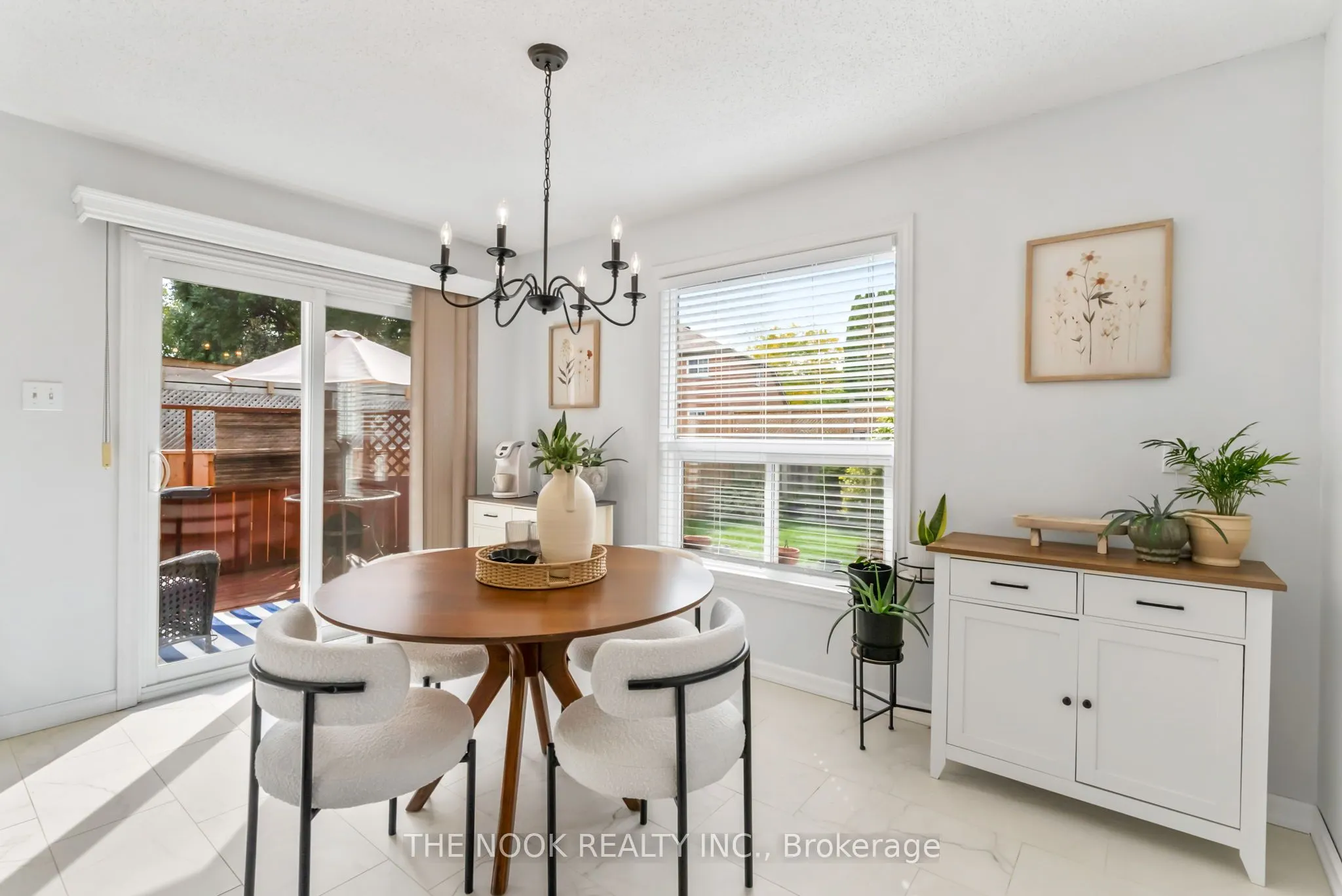 1090 Benton Crescent