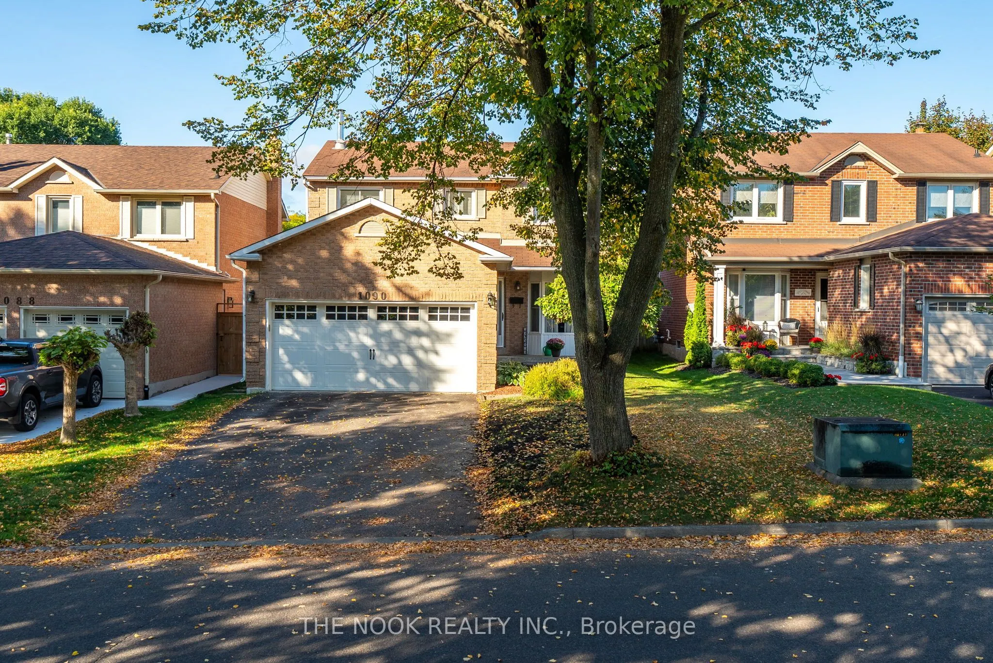 1090 Benton Crescent