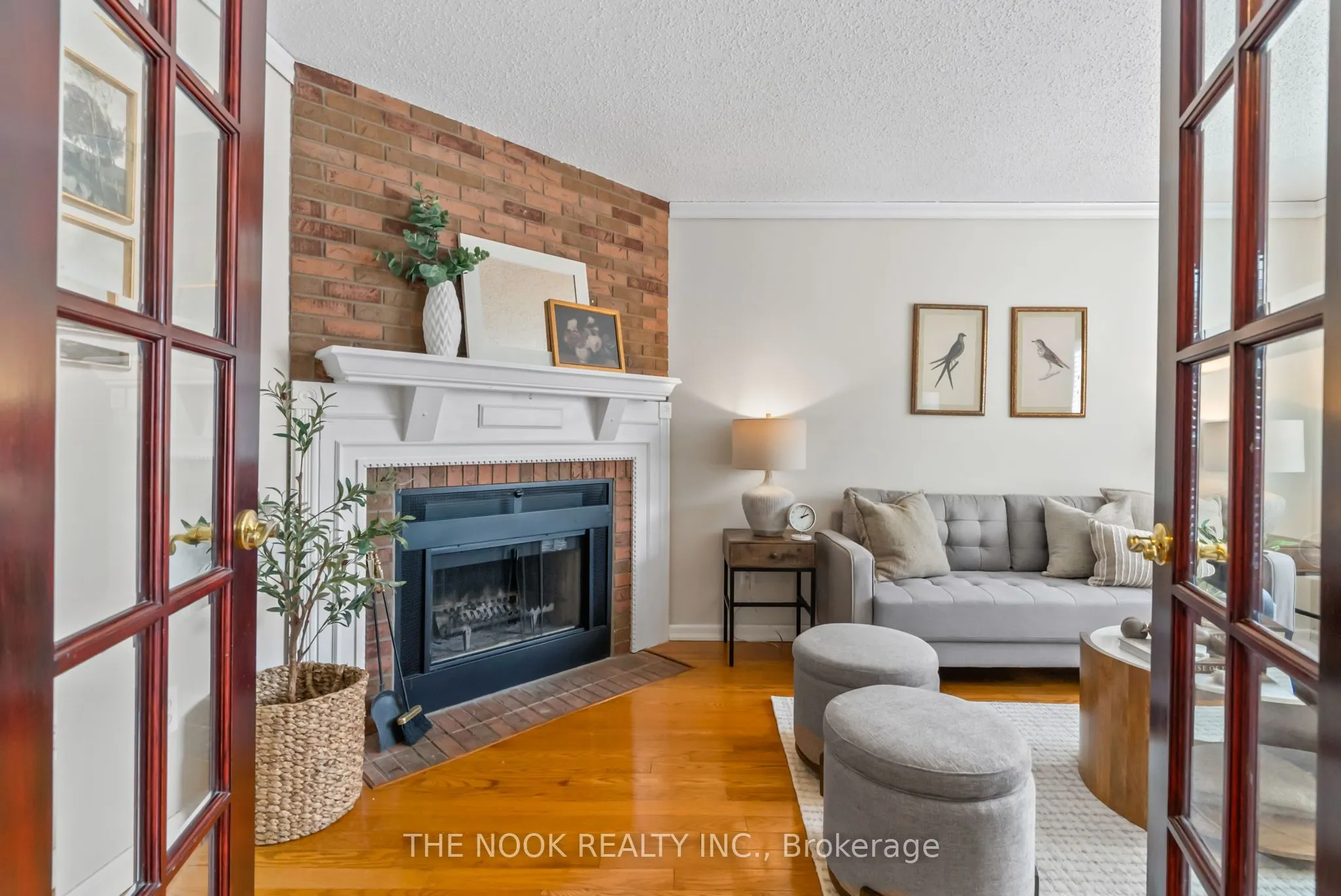 1090 Benton Crescent