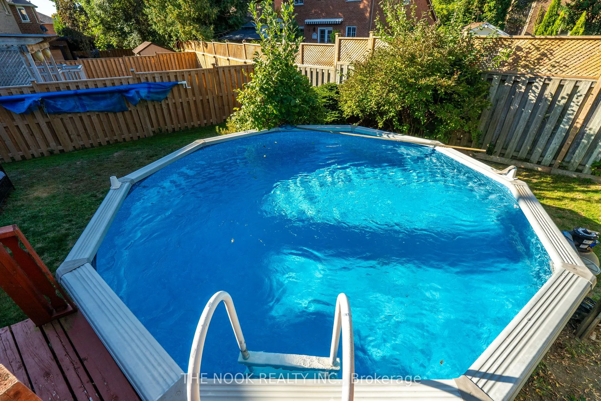 1090 Benton Crescent