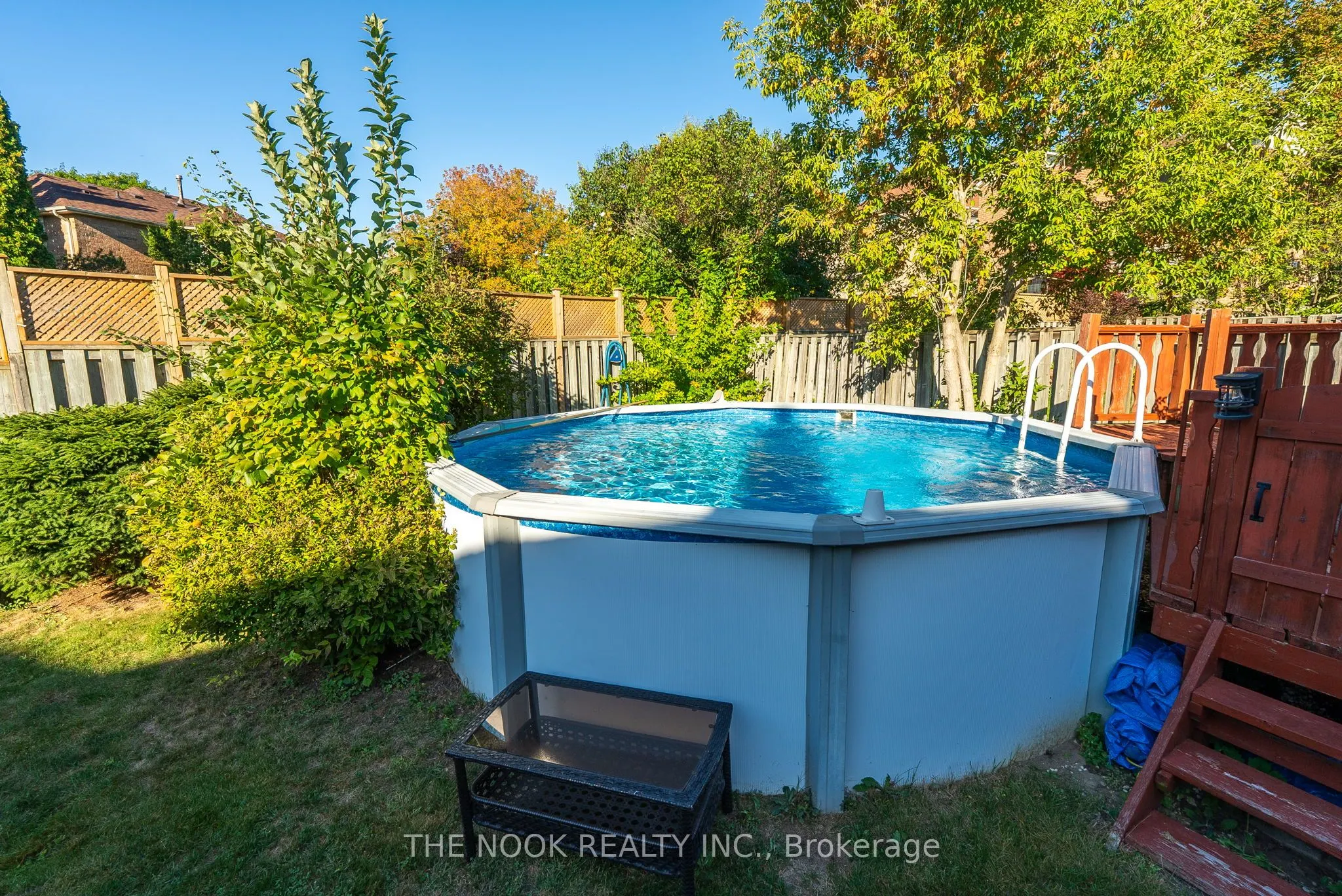 1090 Benton Crescent