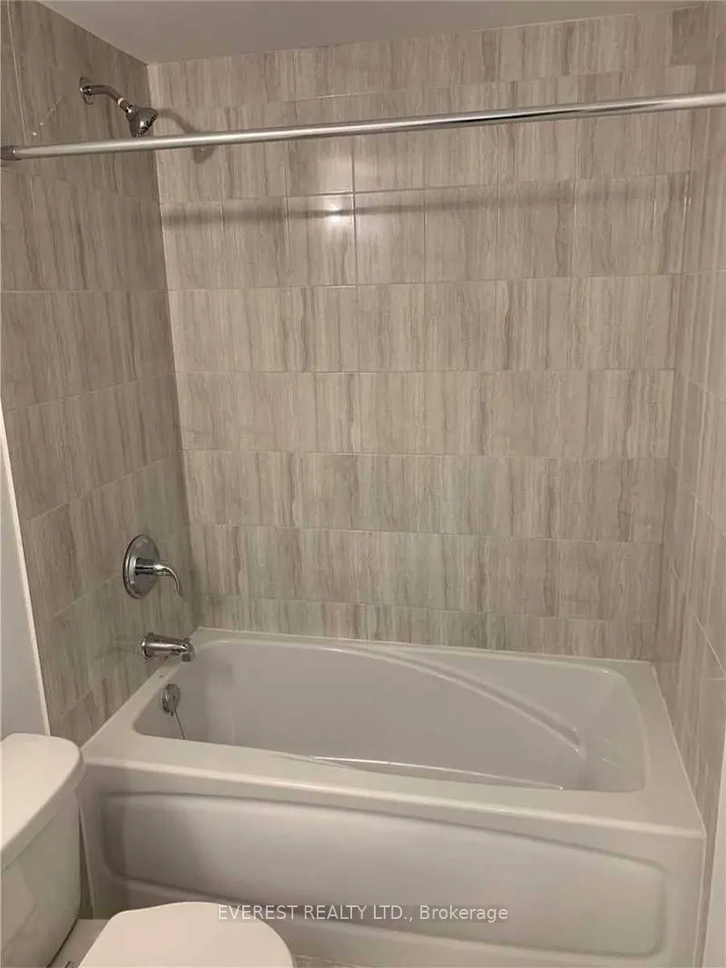 1 Falaise Road, #521