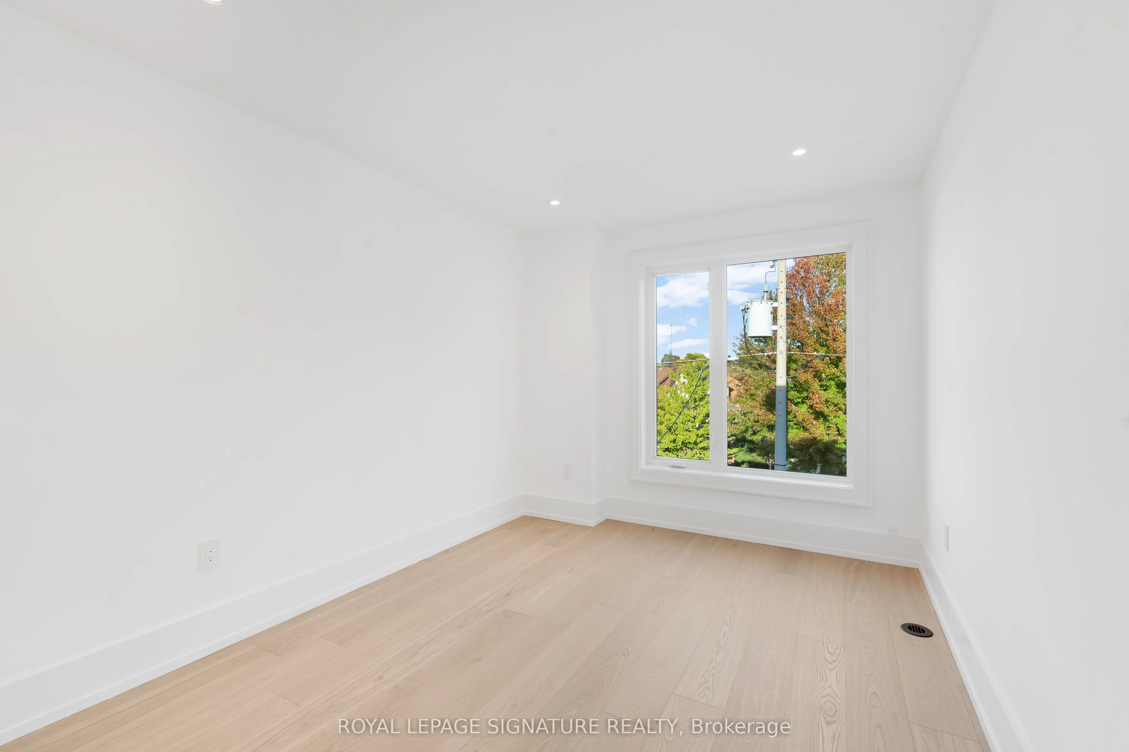 24 Elmsdale Road