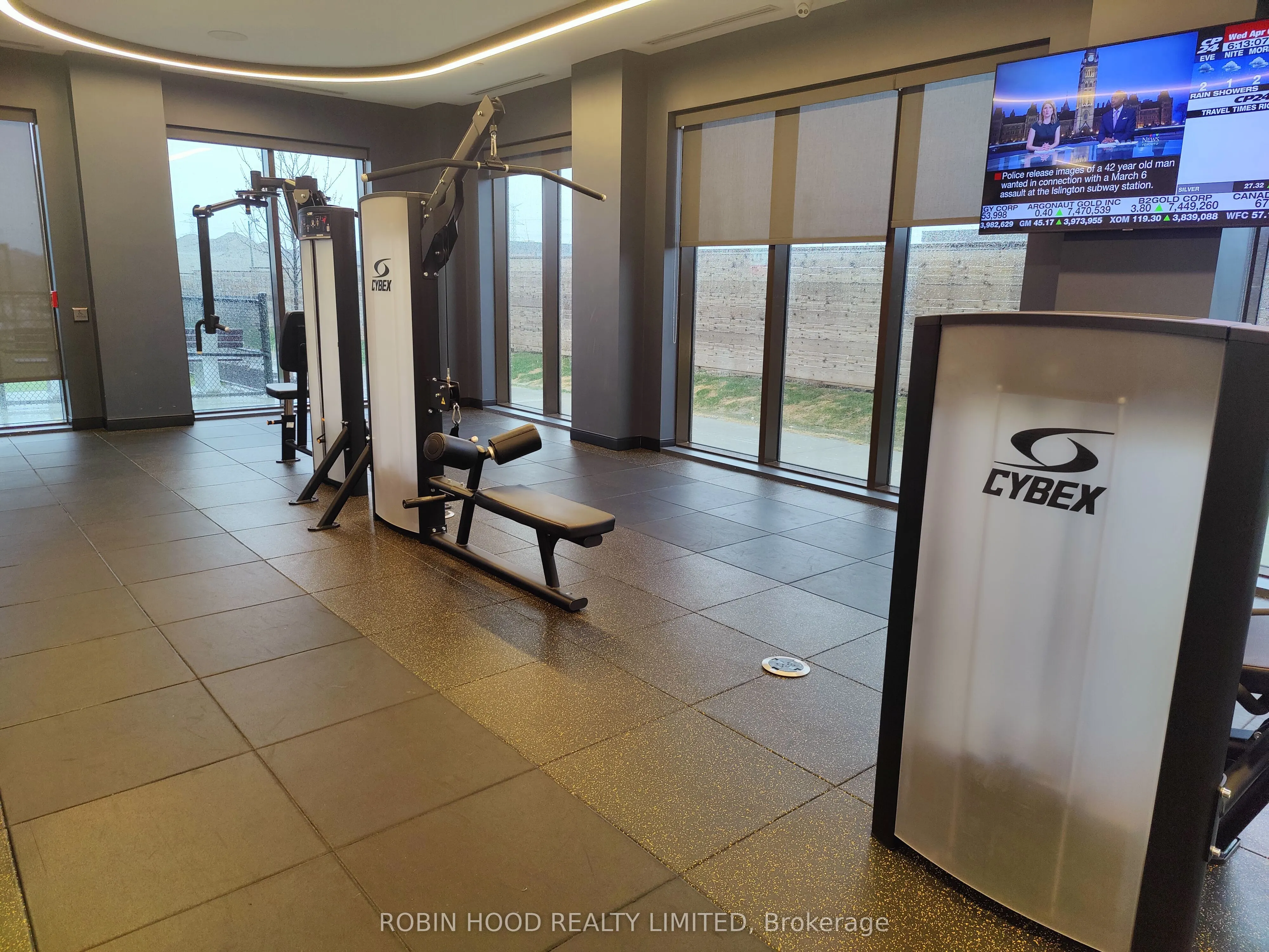 2550 Simcoe Street N, #2214