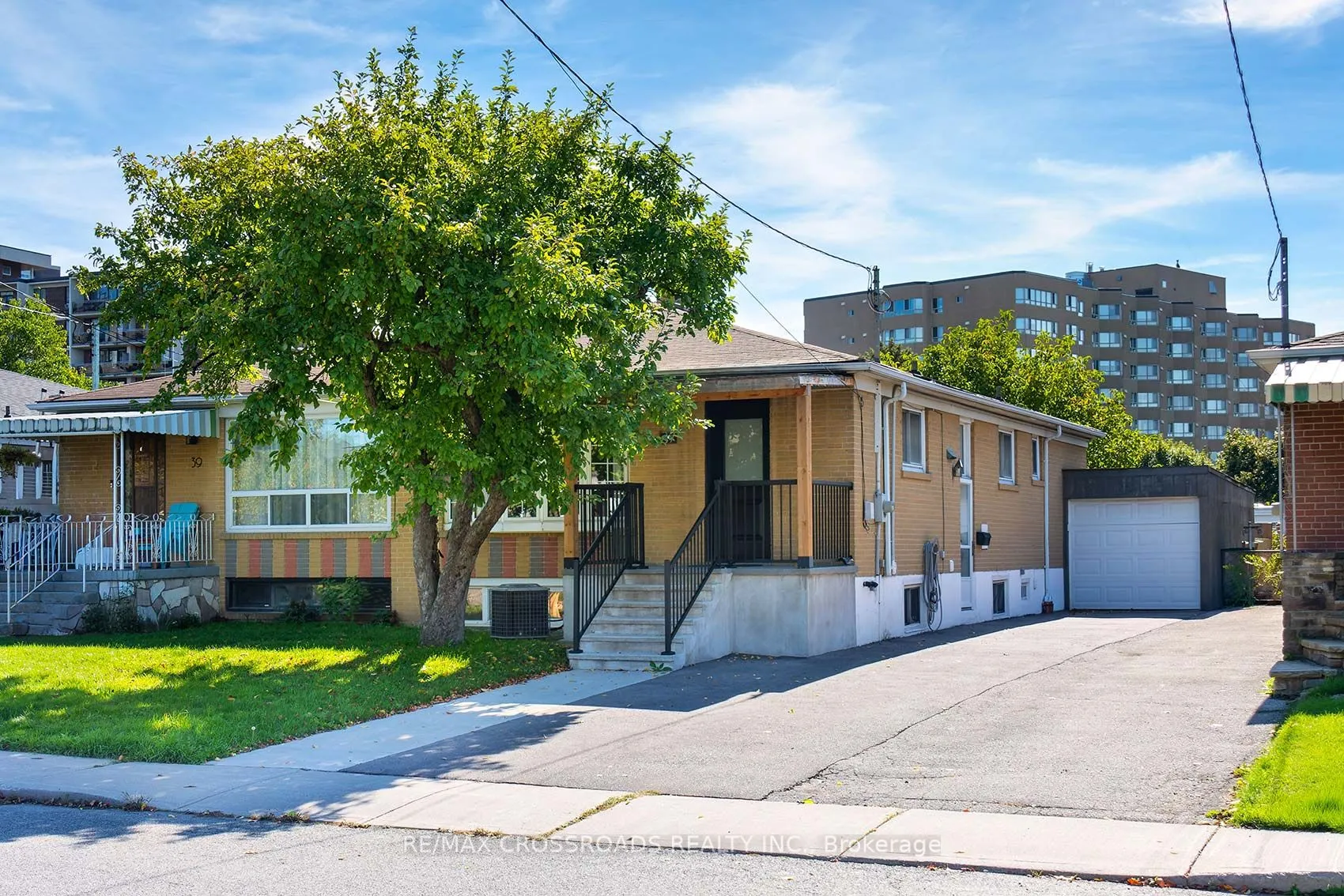 37 Avis Crescent