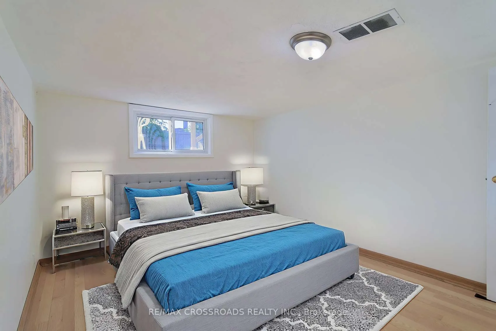 37 Avis Crescent