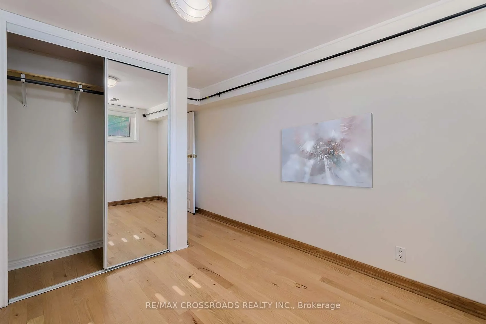 37 Avis Crescent