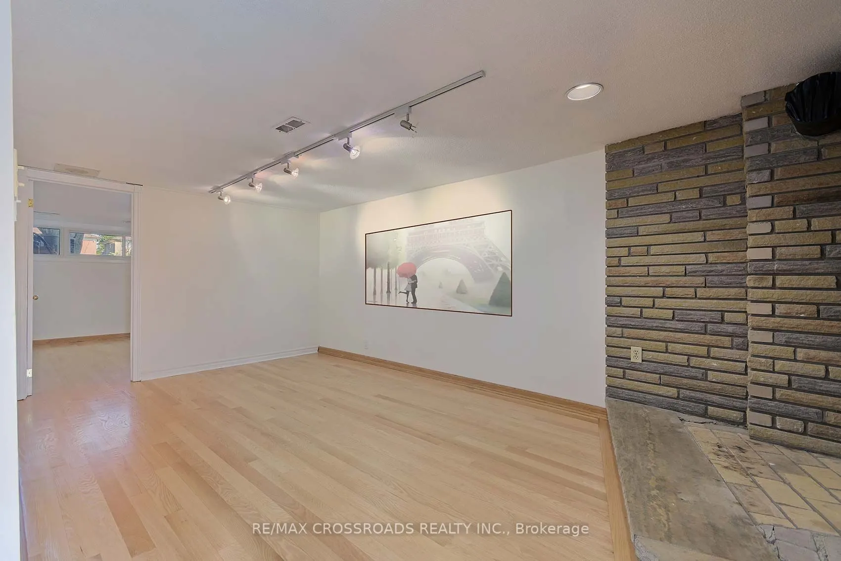 37 Avis Crescent