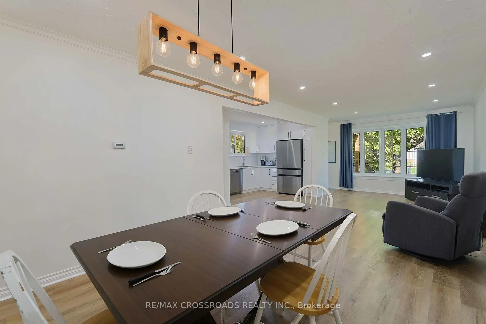 37 Avis Crescent