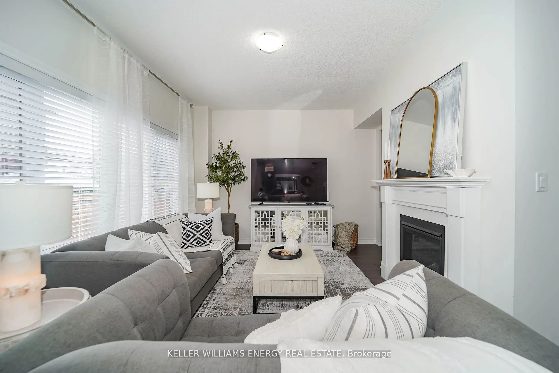 23 Crombie Street