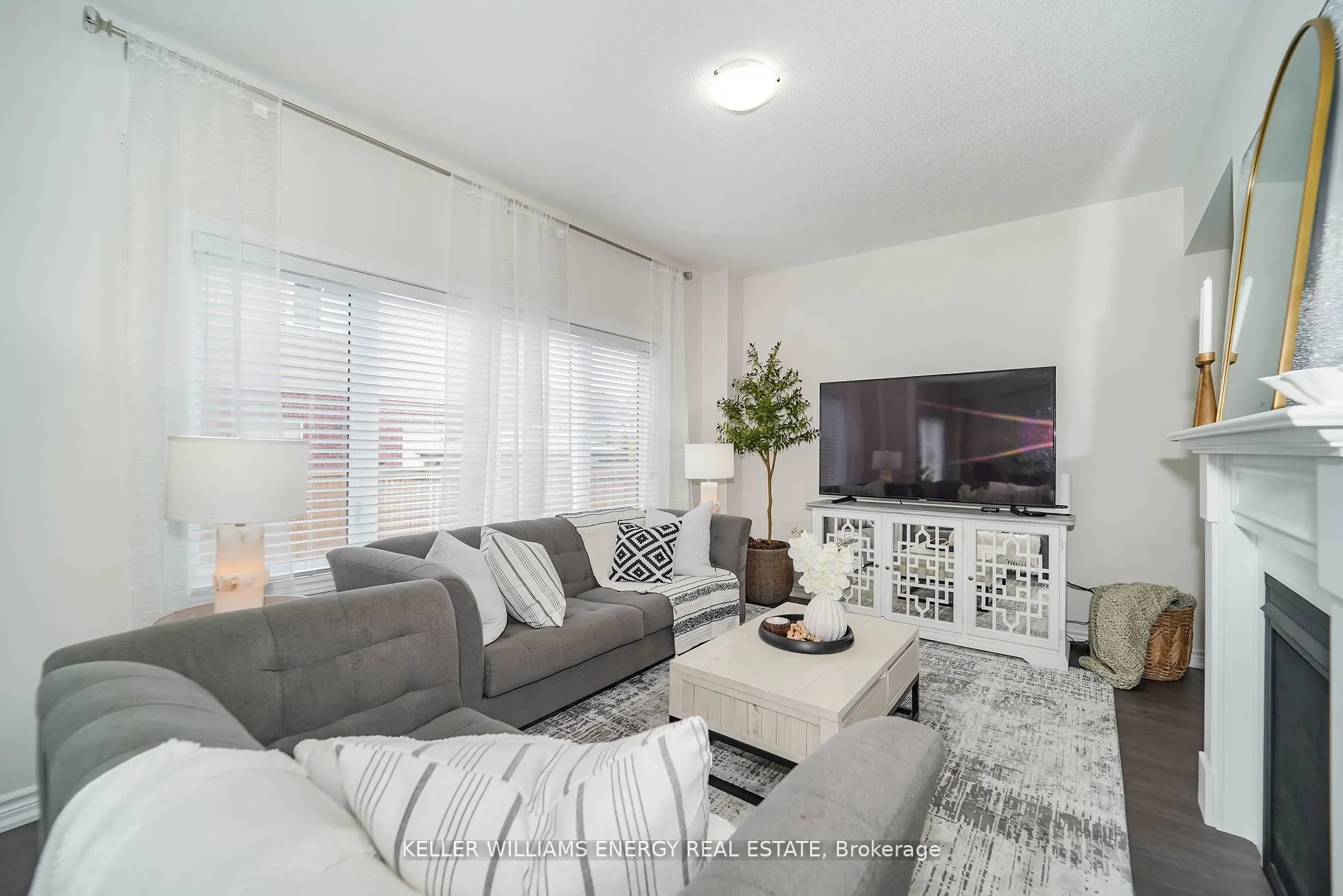 23 Crombie Street