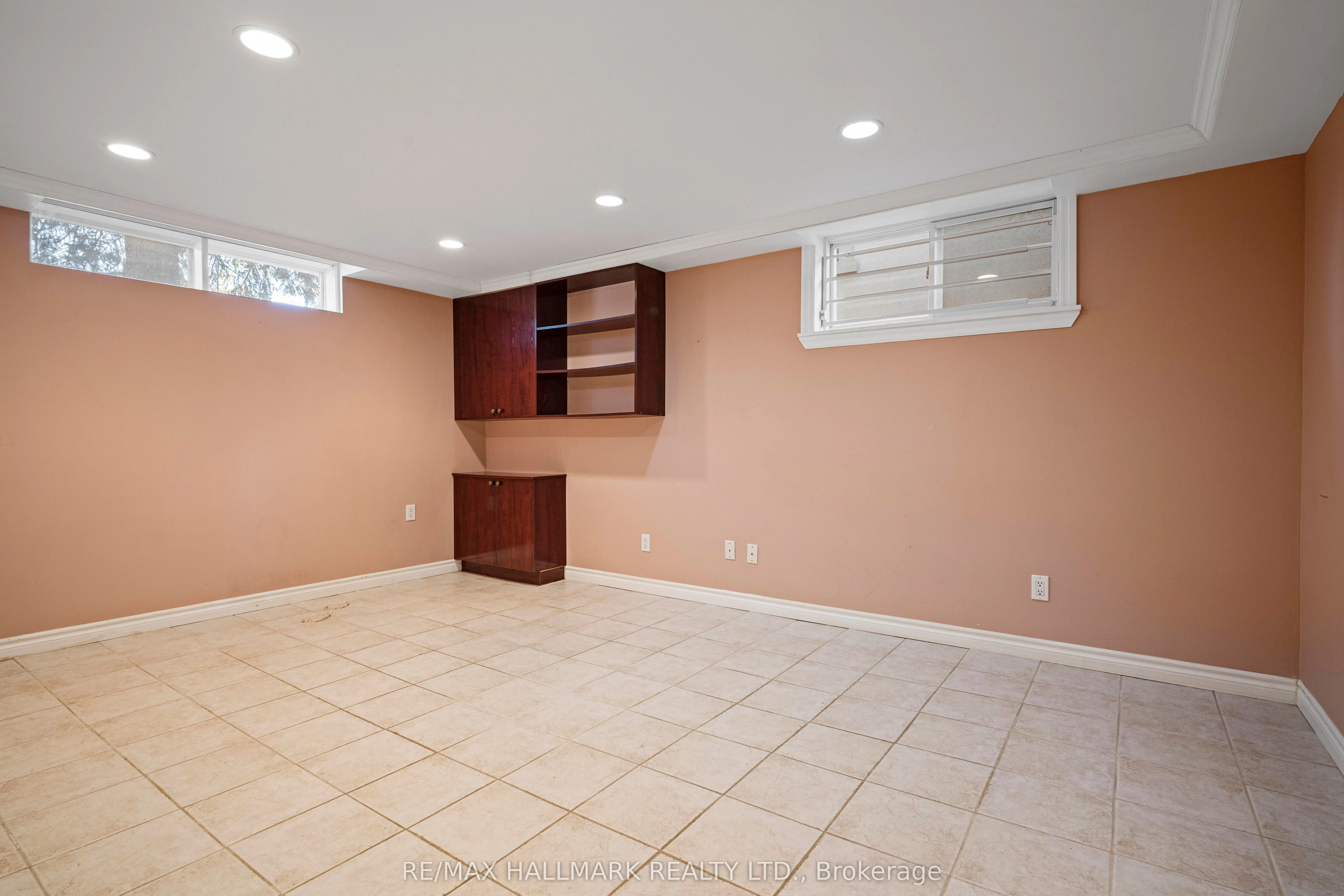 54 Heathfield Drive