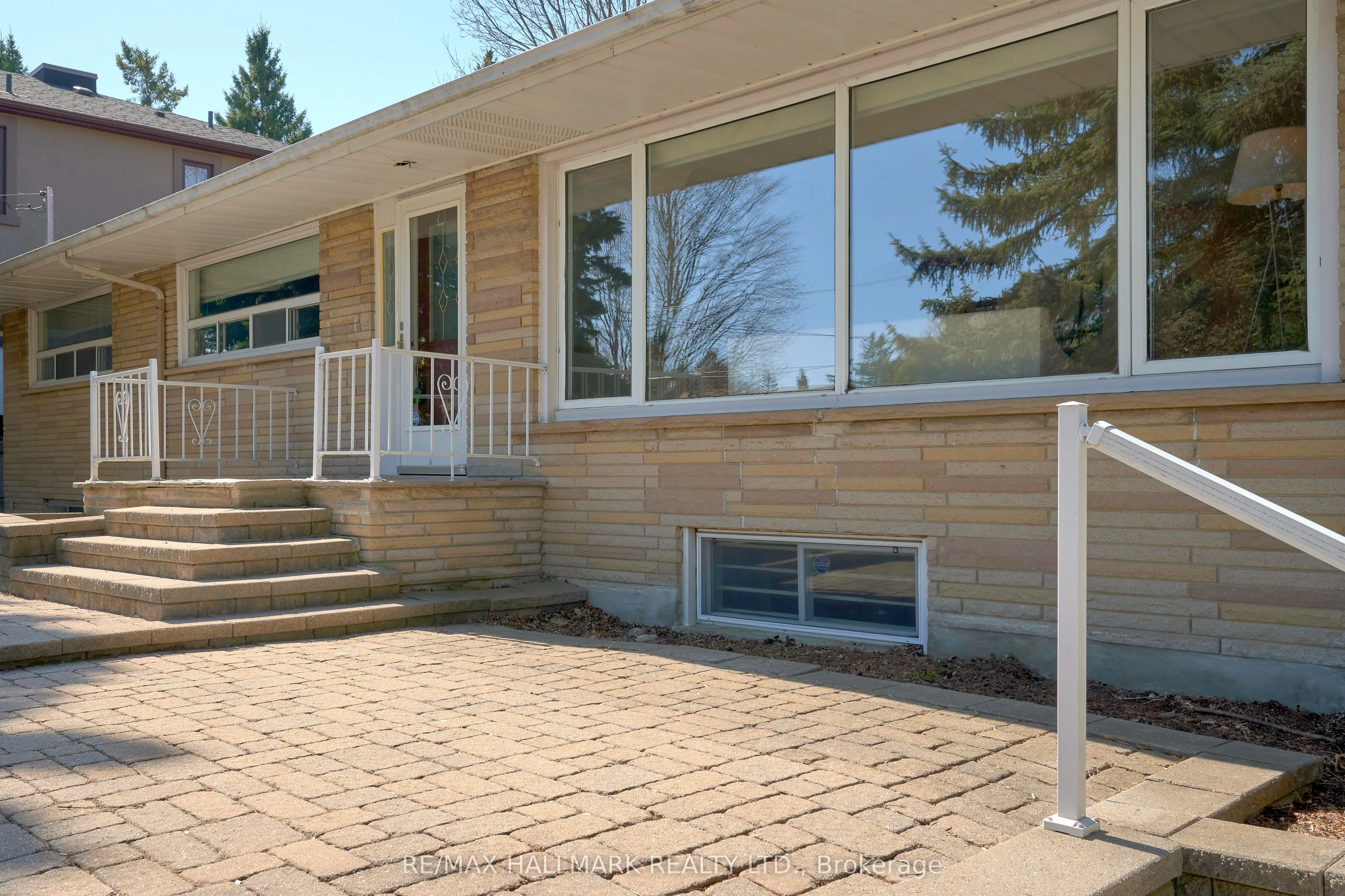 54 Heathfield Drive