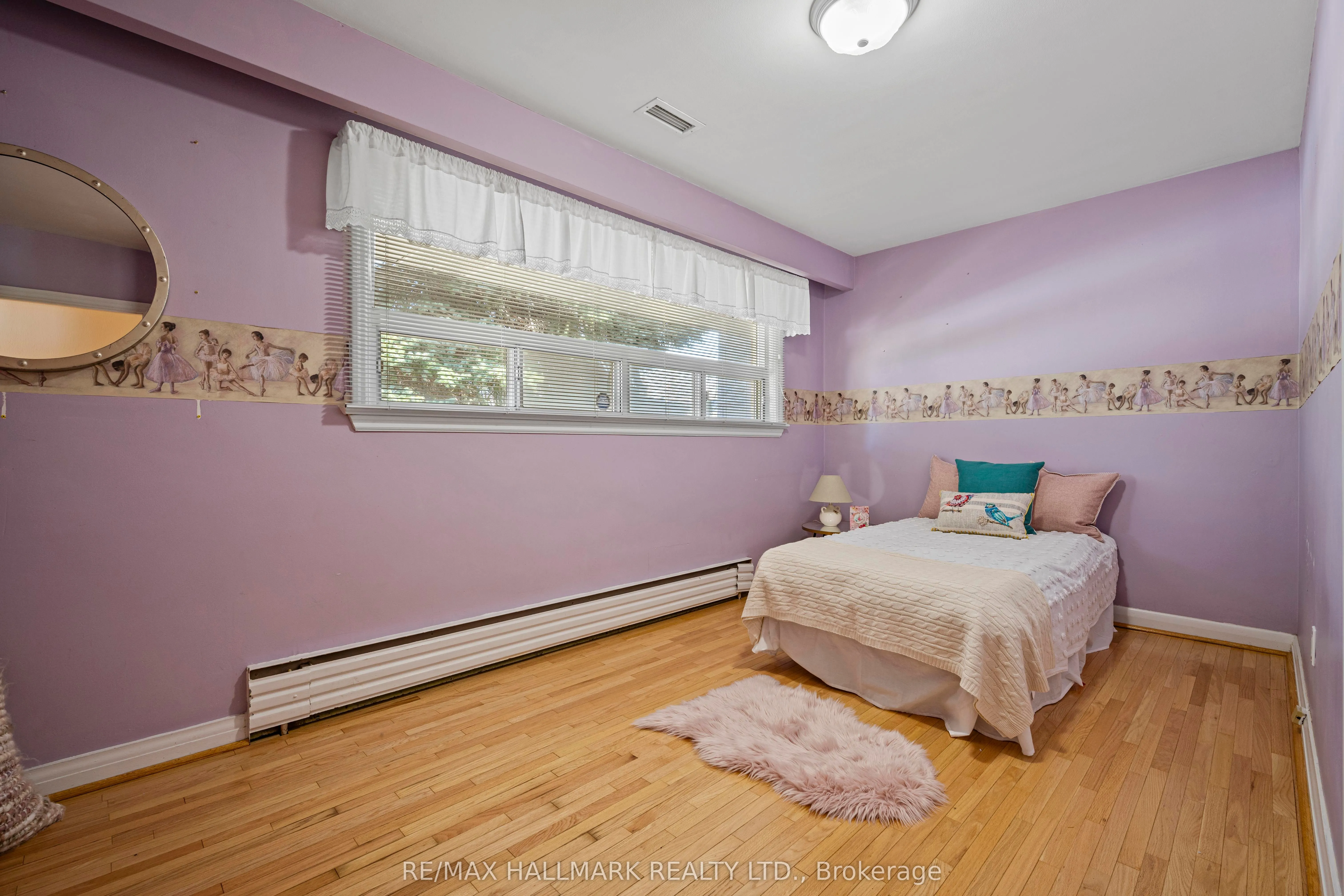 54 Heathfield Drive