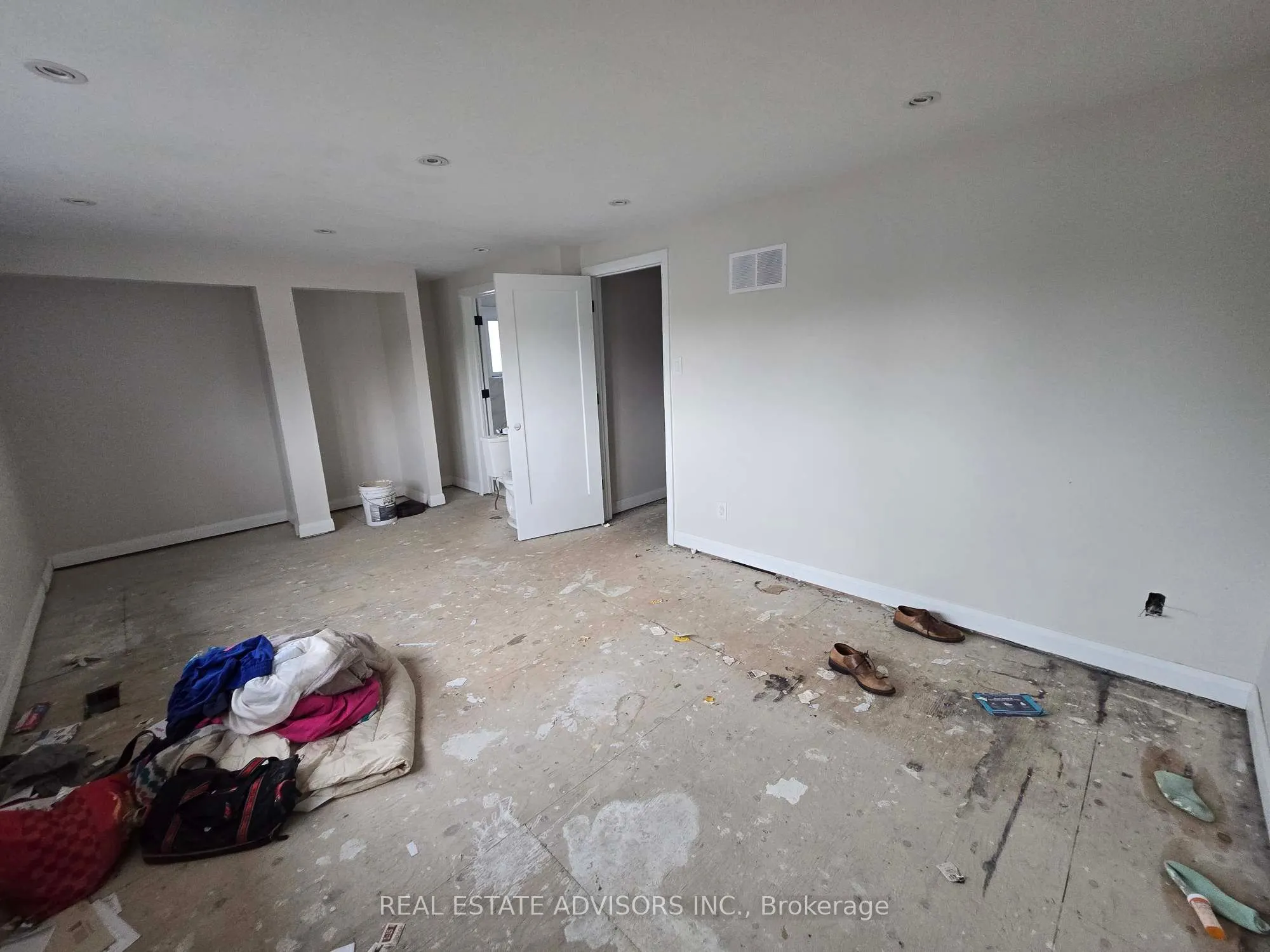 238 Braymore Boulevard