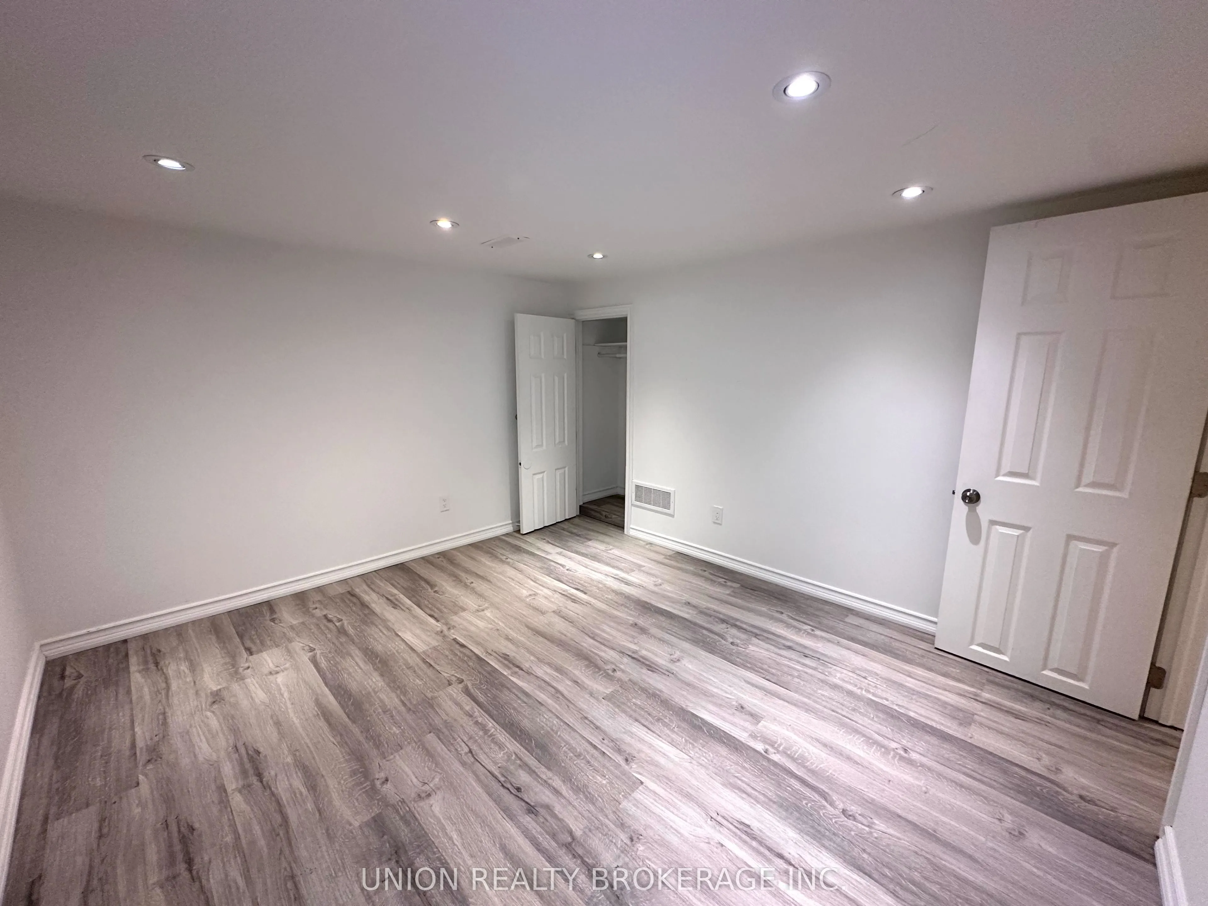33 Harris Avenue