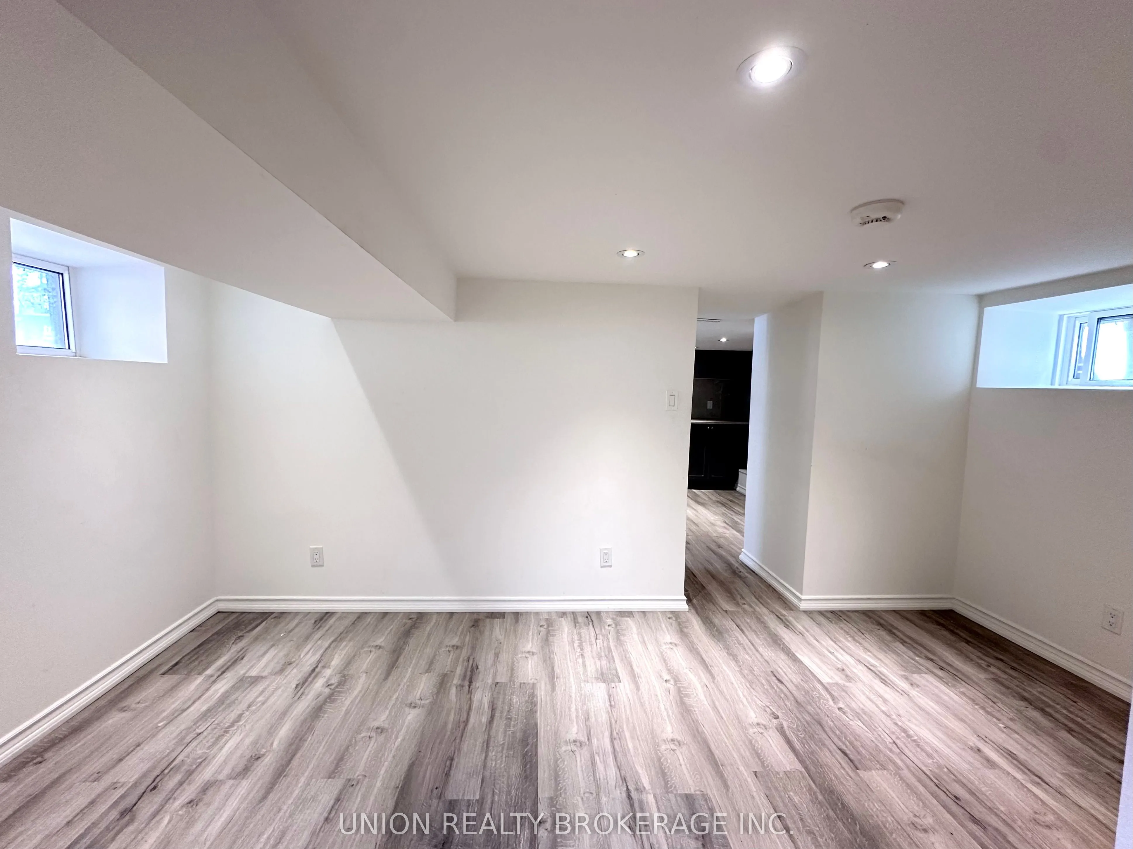 33 Harris Avenue