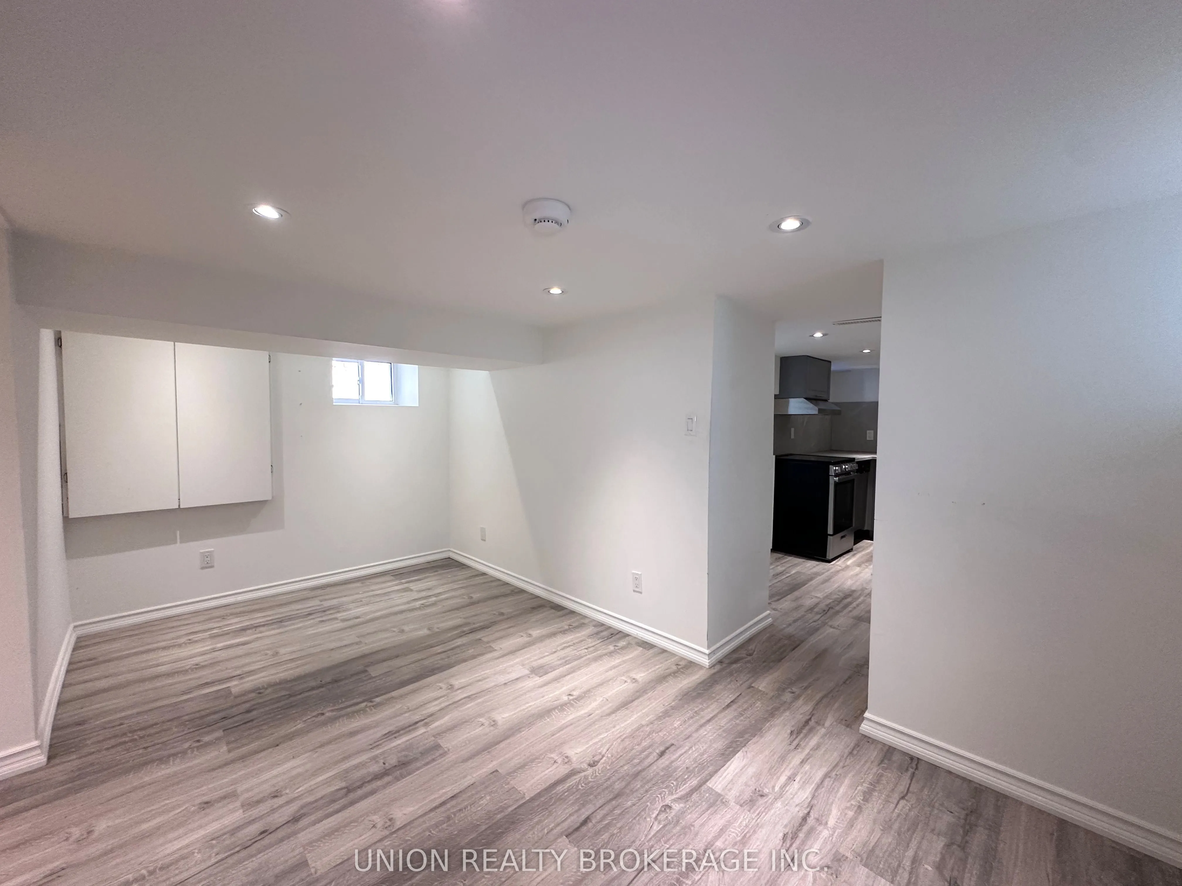 33 Harris Avenue