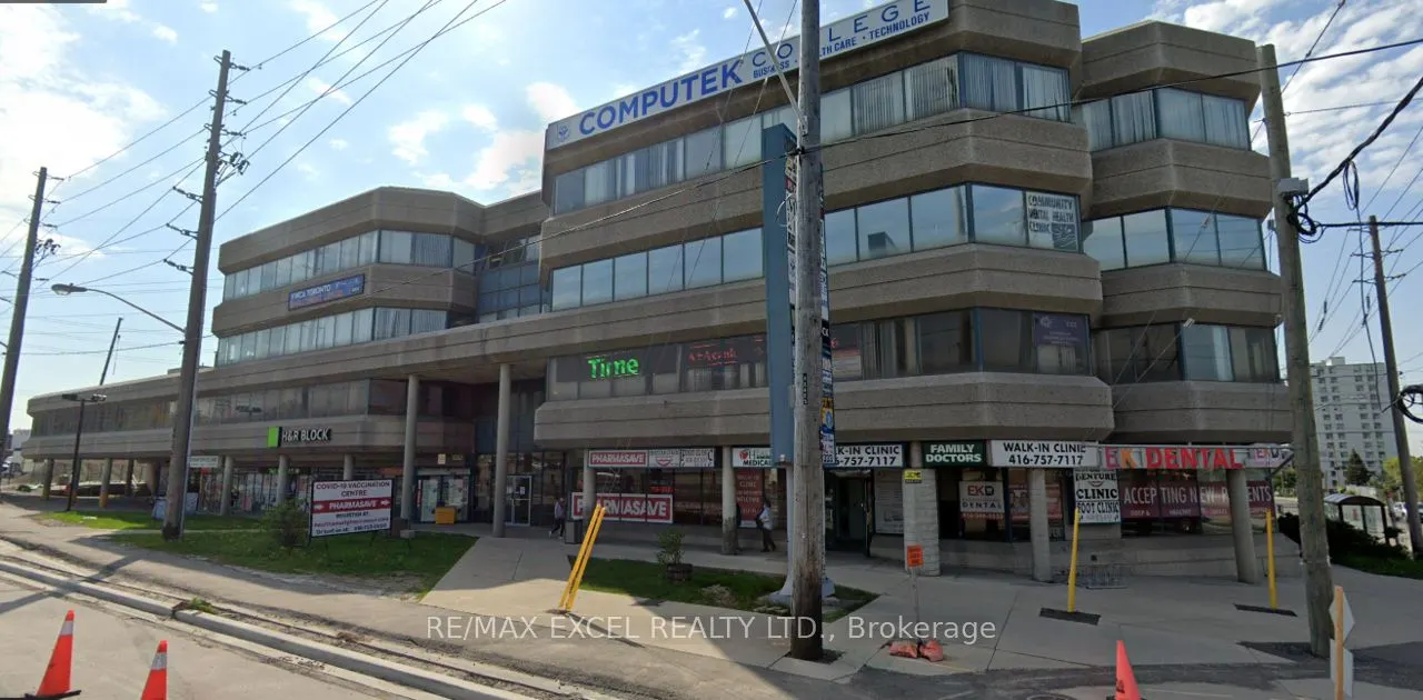 2425 Eglinton Avenue E, #209