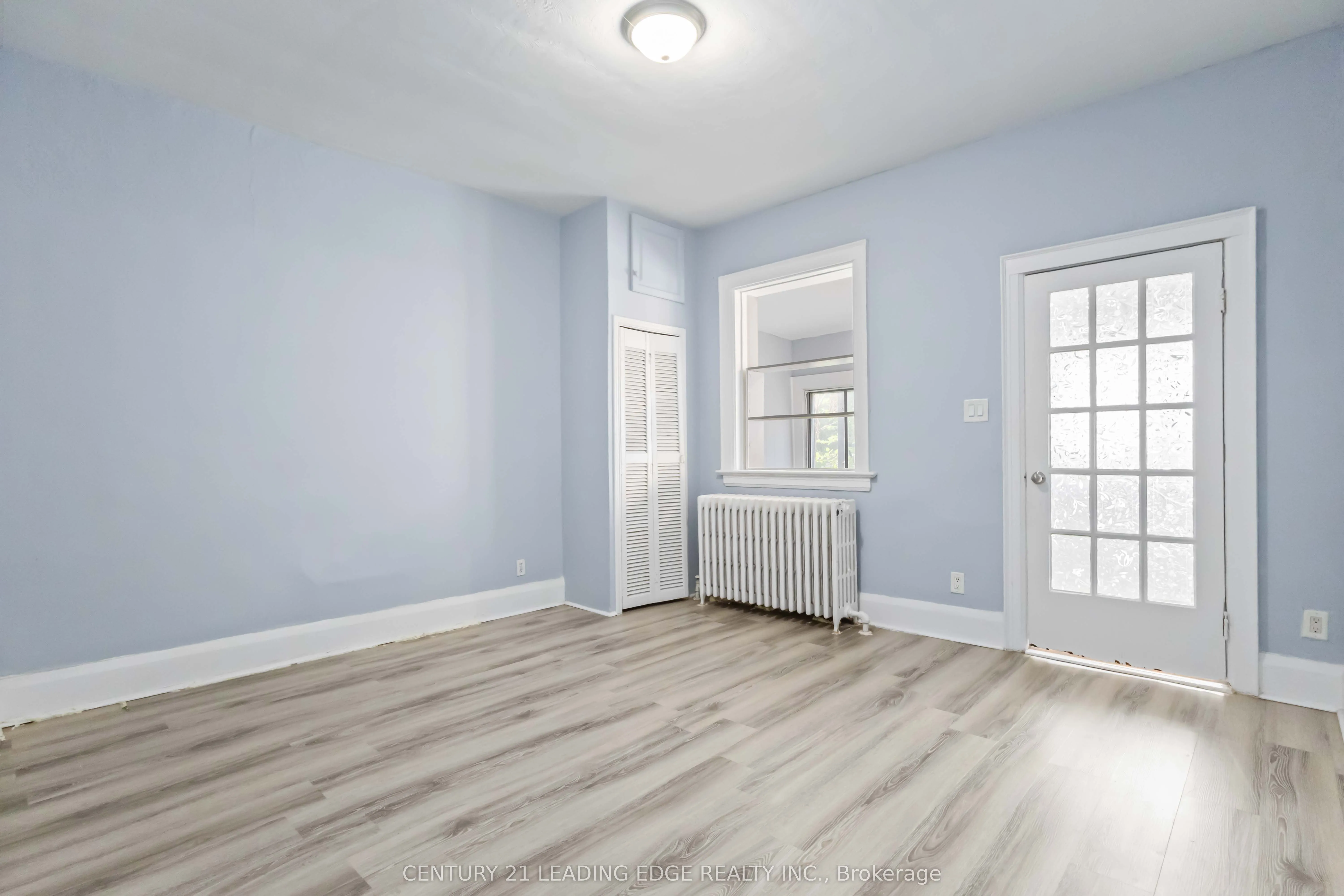 1563 Kingston Road, #Main