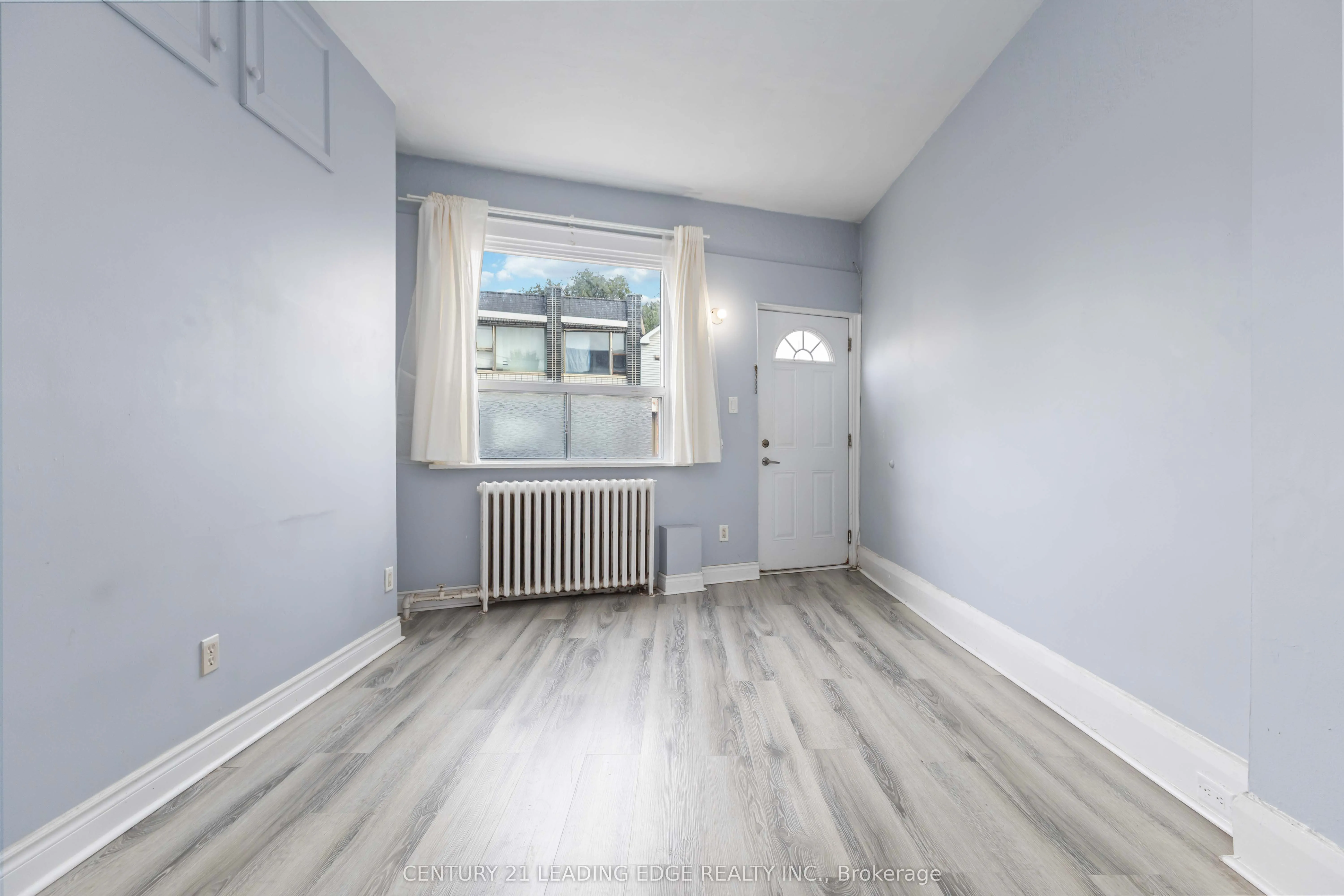 1563 Kingston Road, #Main
