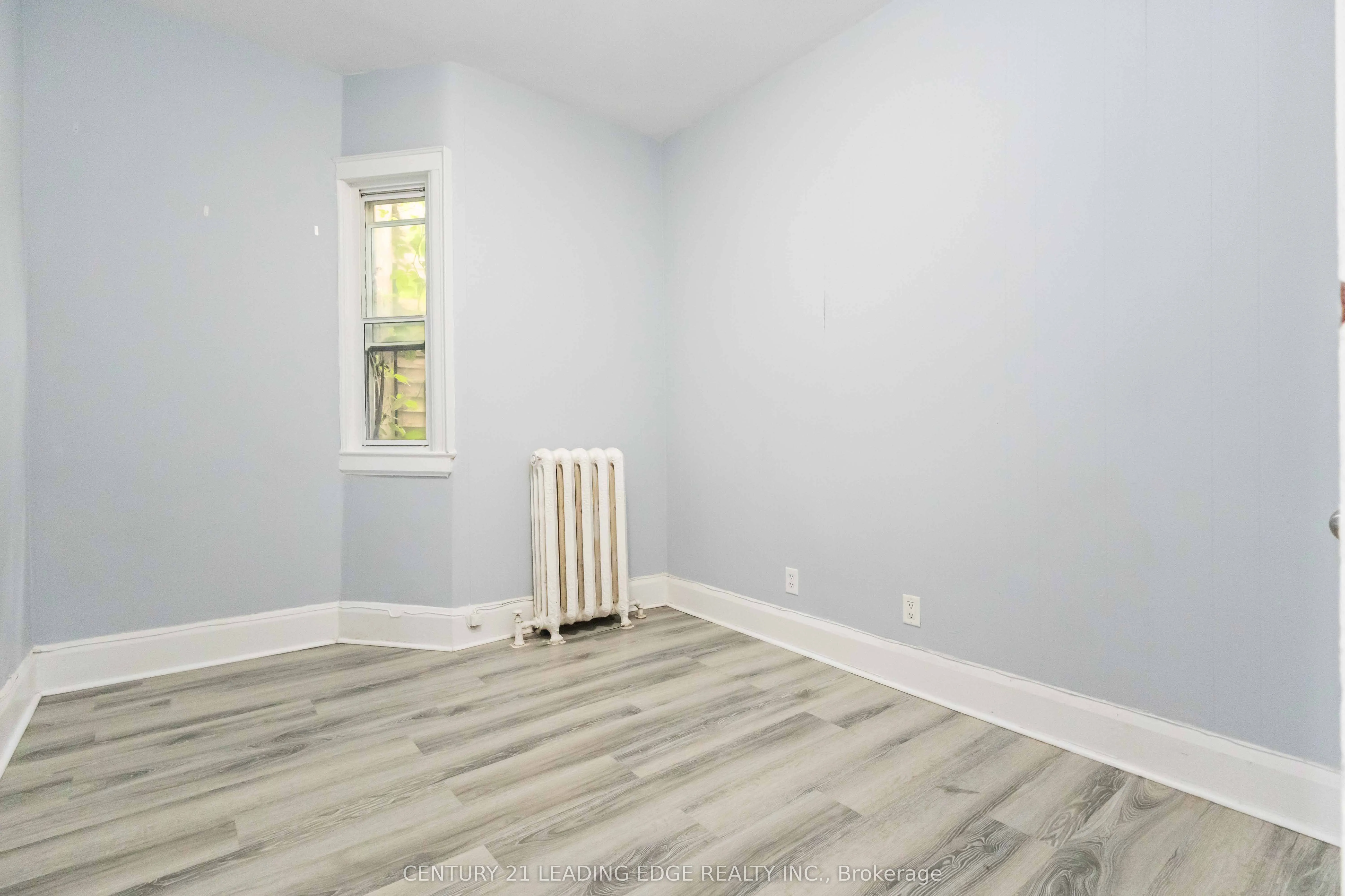 1563 Kingston Road, #Main