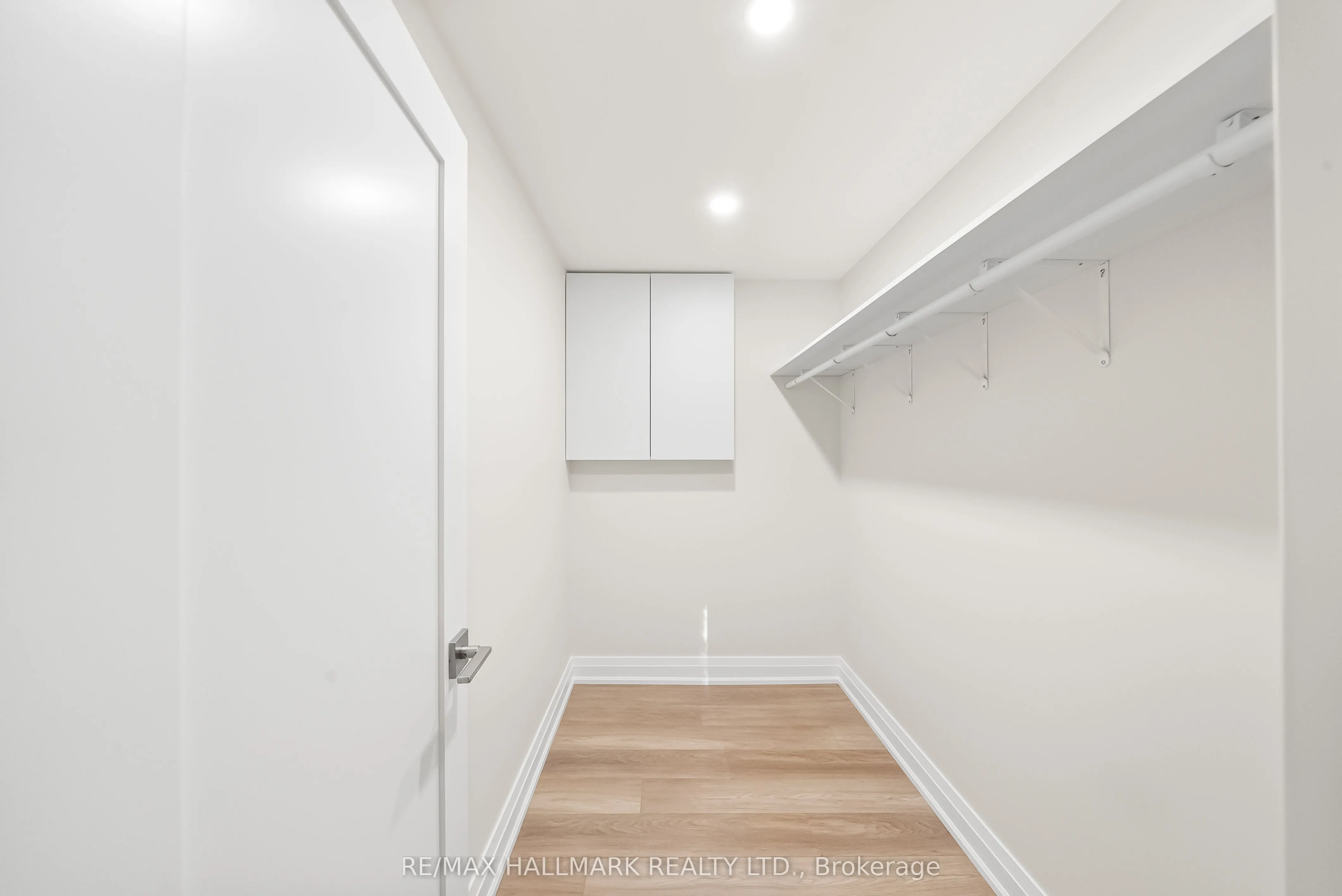 304 East Avenue E, #Bsmnt