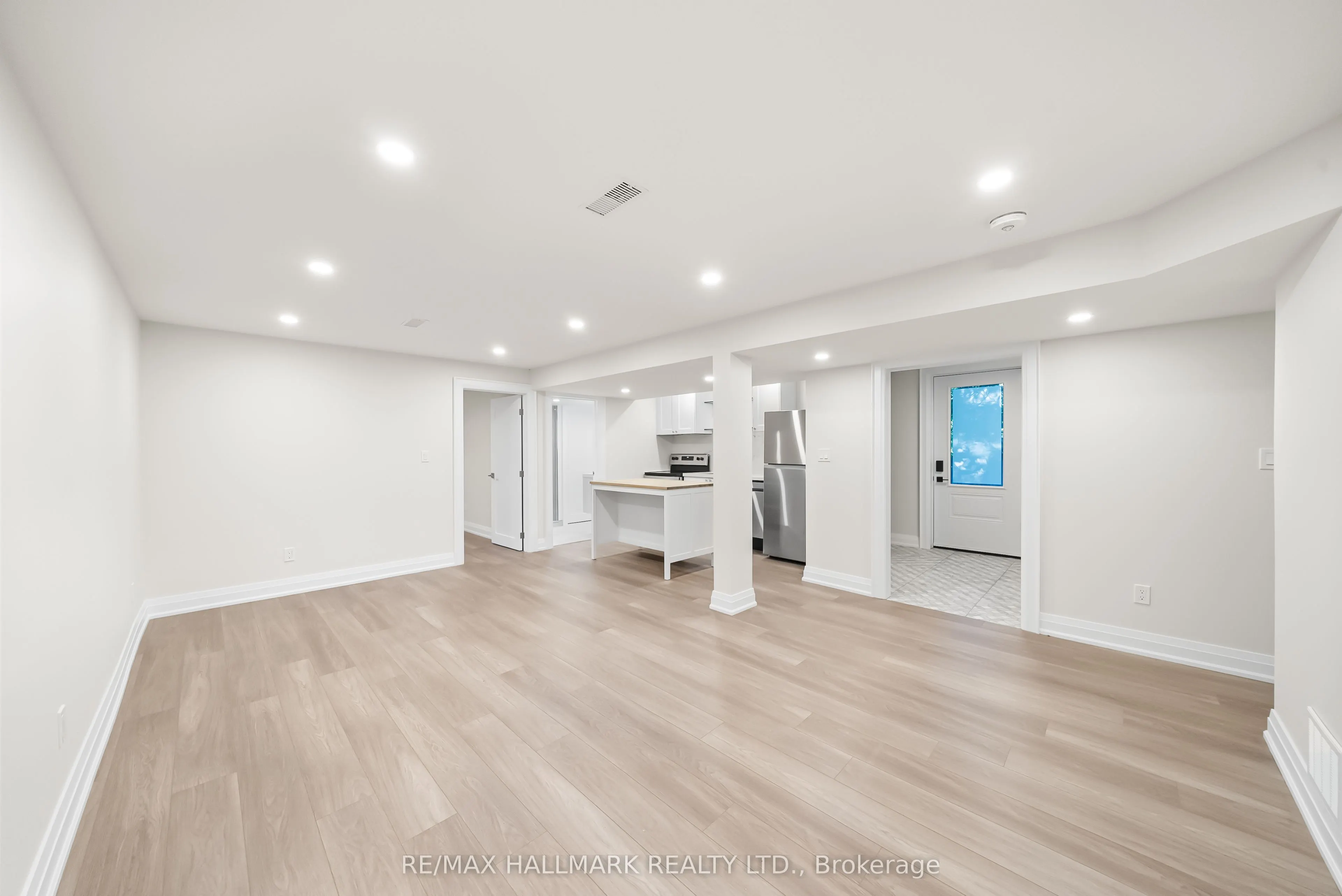 304 East Avenue E, #Bsmnt
