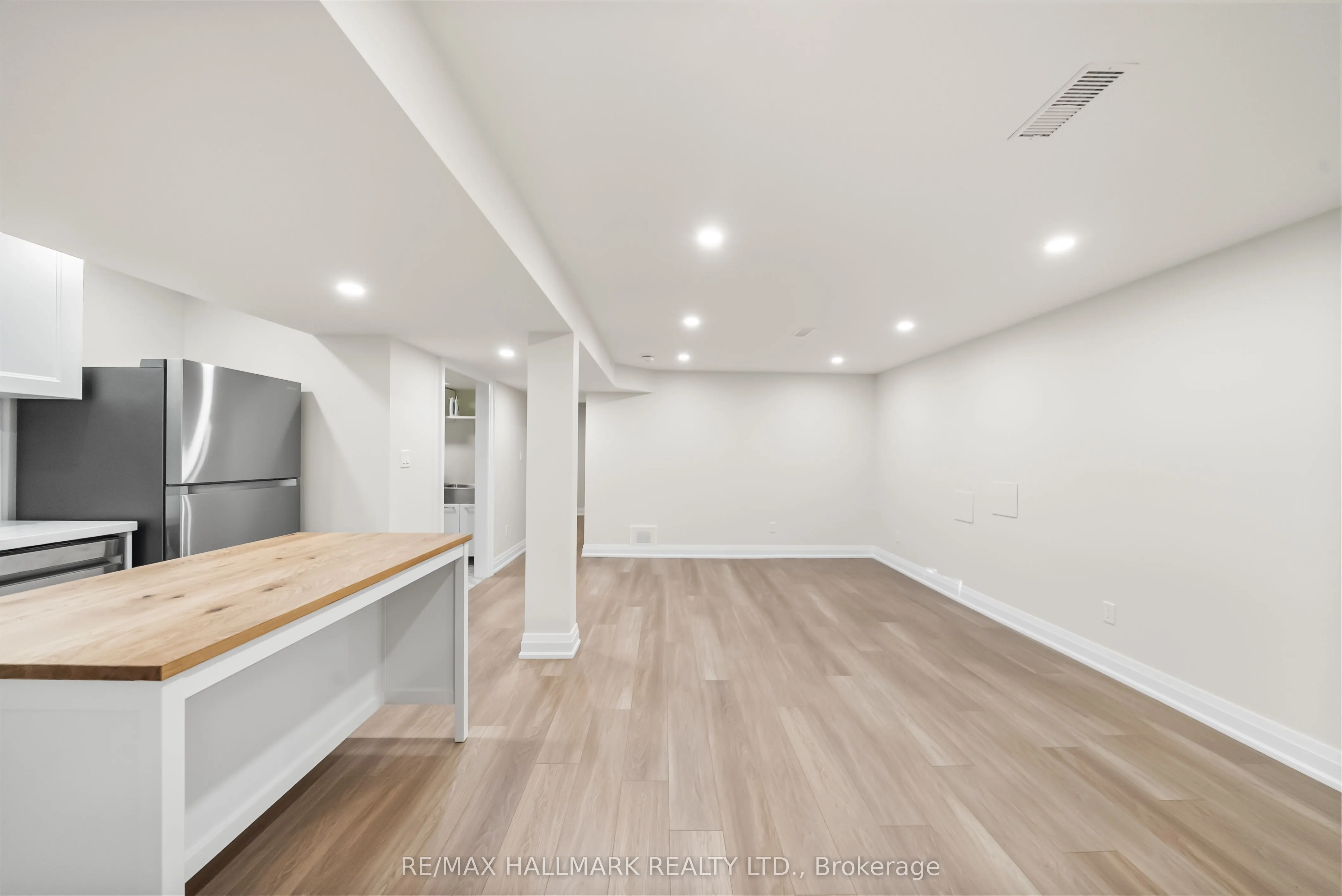 304 East Avenue E, #Bsmnt