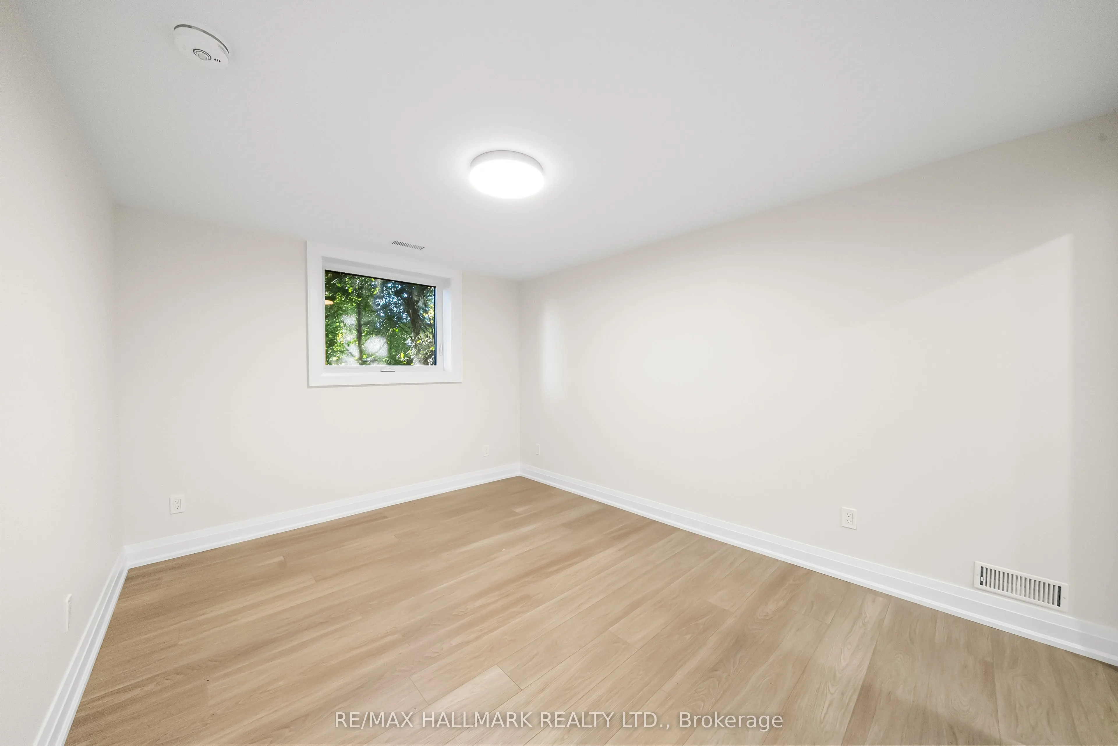304 East Avenue E, #Bsmnt